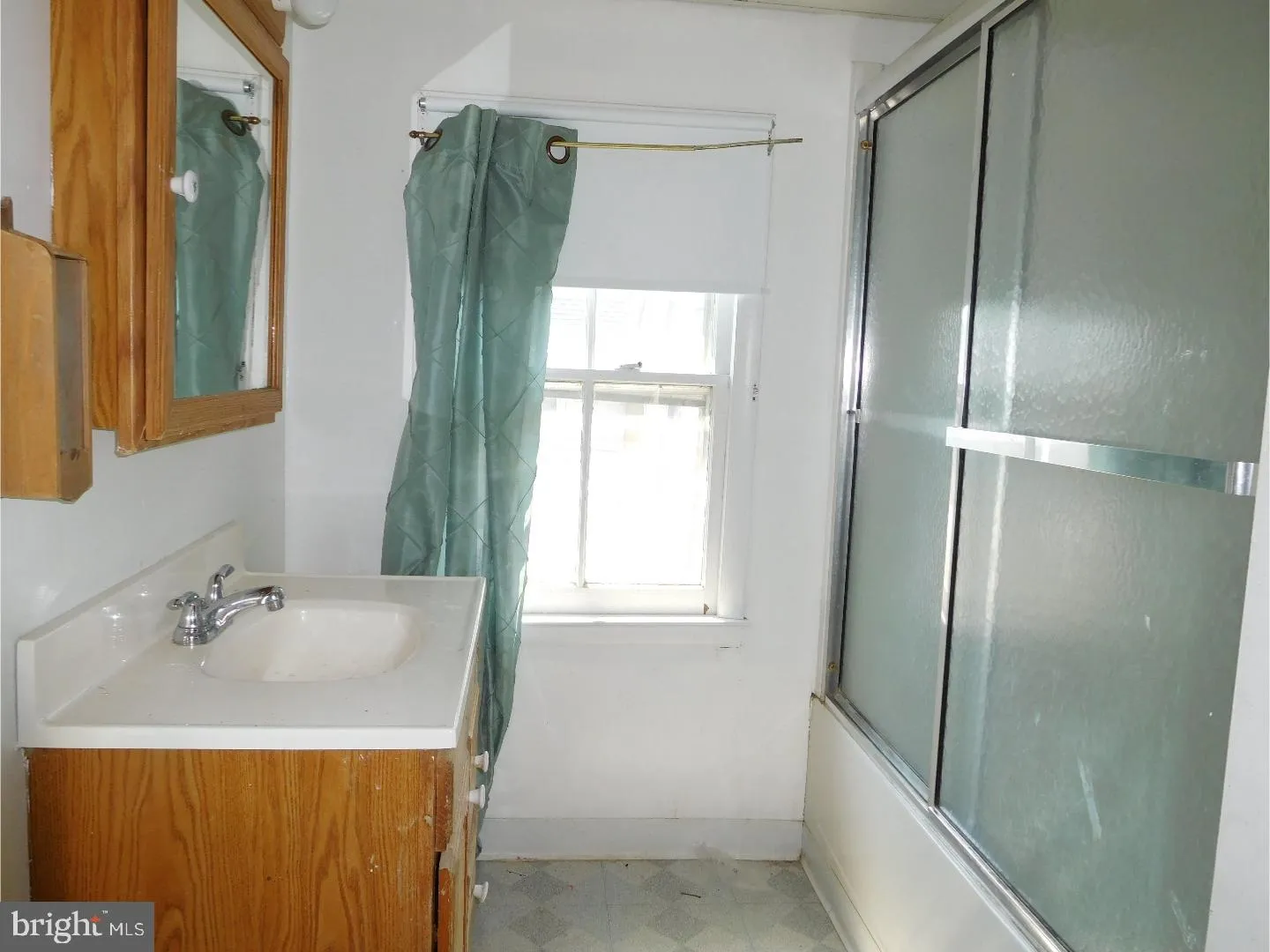 Pitman, New Jersey 08071, United States, 2 Bedrooms Bedrooms, ,1 BathroomBathrooms,Residential,Pending,109485