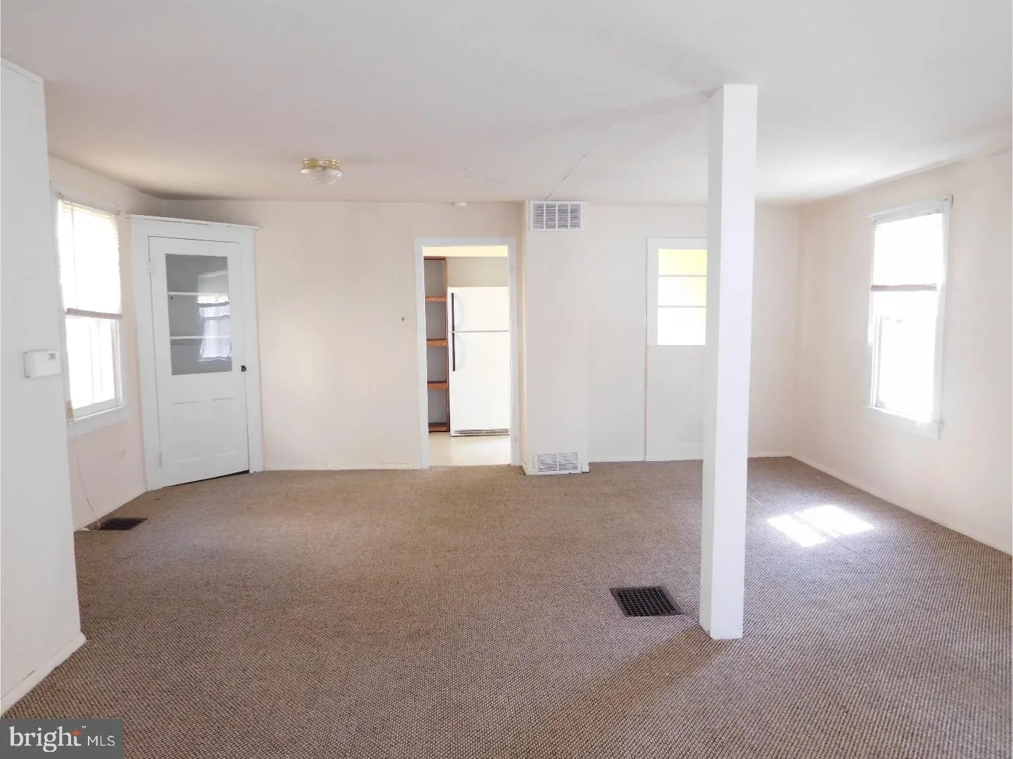 Pitman, New Jersey 08071, United States, 2 Bedrooms Bedrooms, ,1 BathroomBathrooms,Residential,Pending,109485