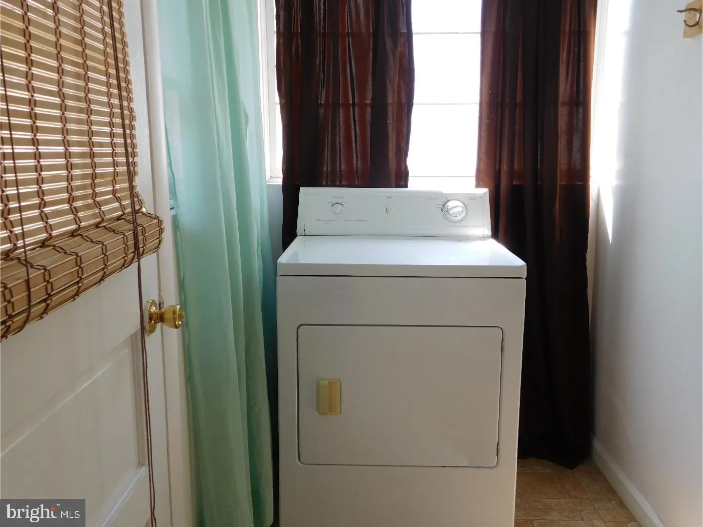 Pitman, New Jersey 08071, United States, 2 Bedrooms Bedrooms, ,1 BathroomBathrooms,Residential,Pending,109485