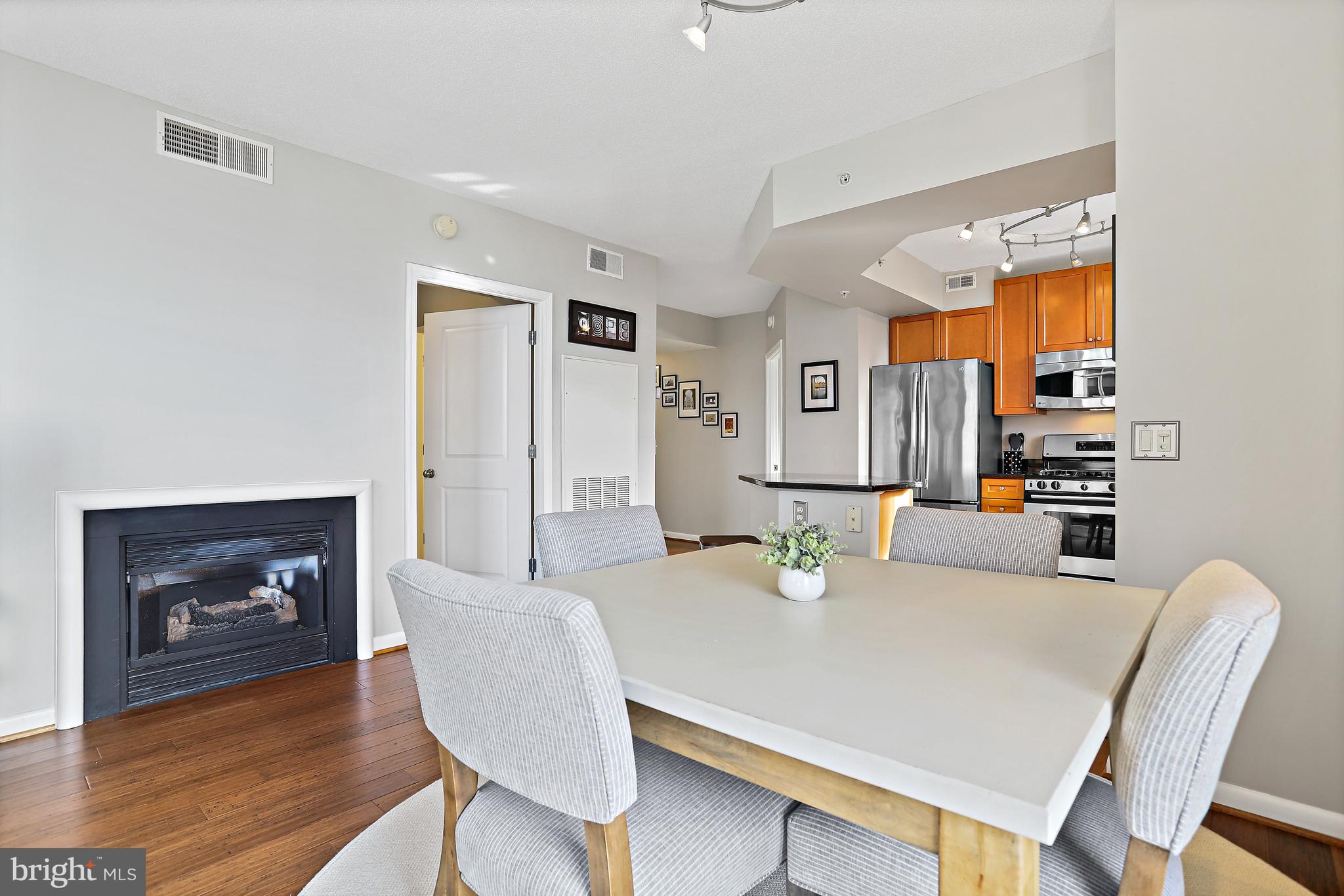 CONTINENTAL - Residential