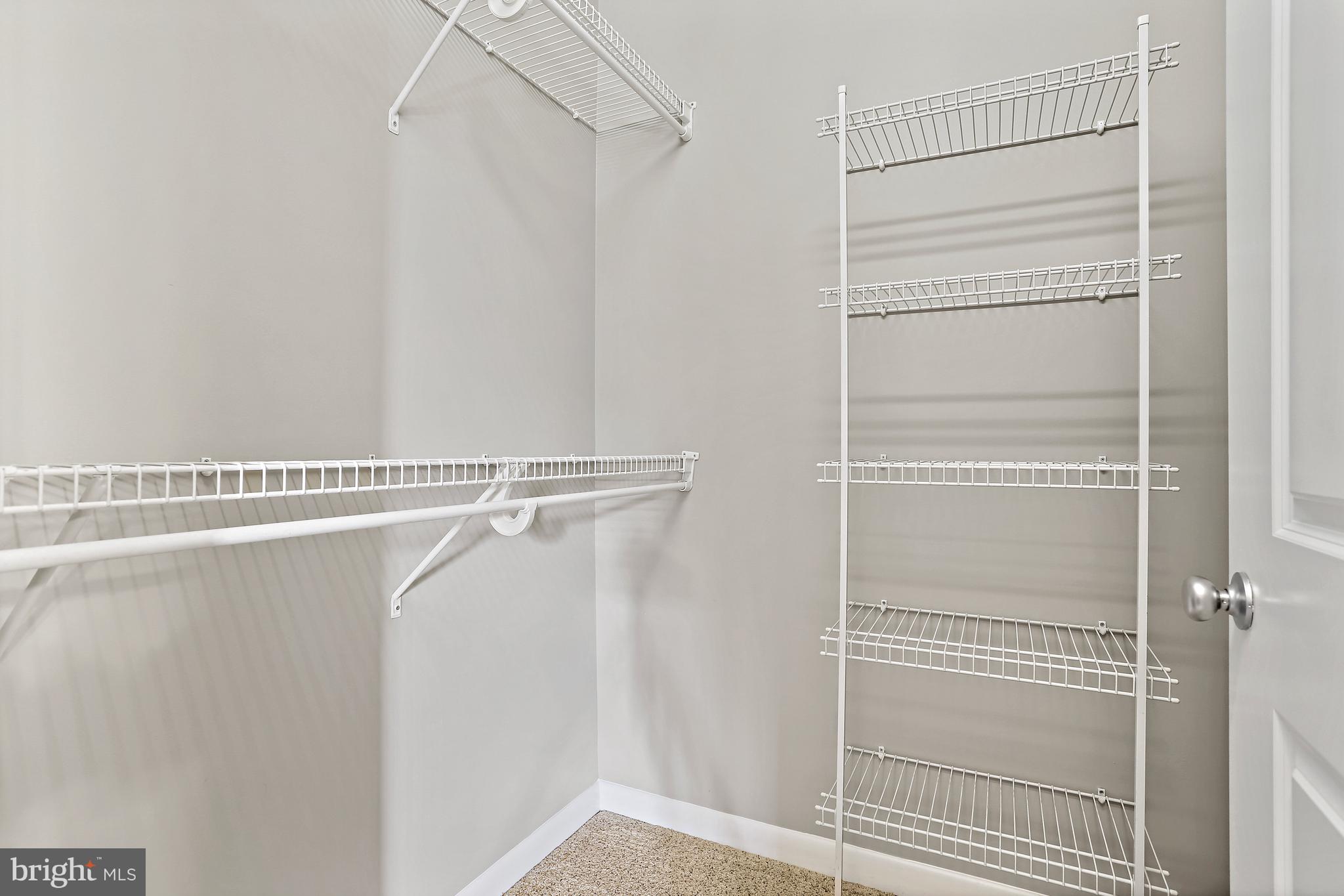 CONTINENTAL - Residential