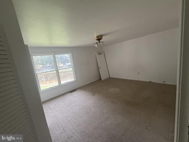 1764 RED OAK LANE