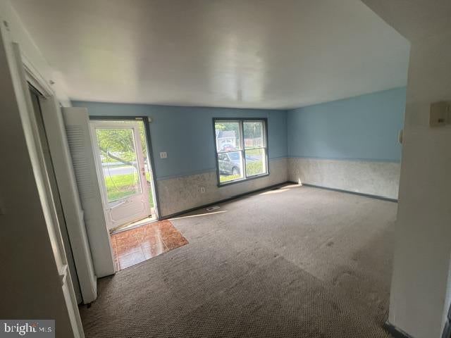1764 RED OAK LANE