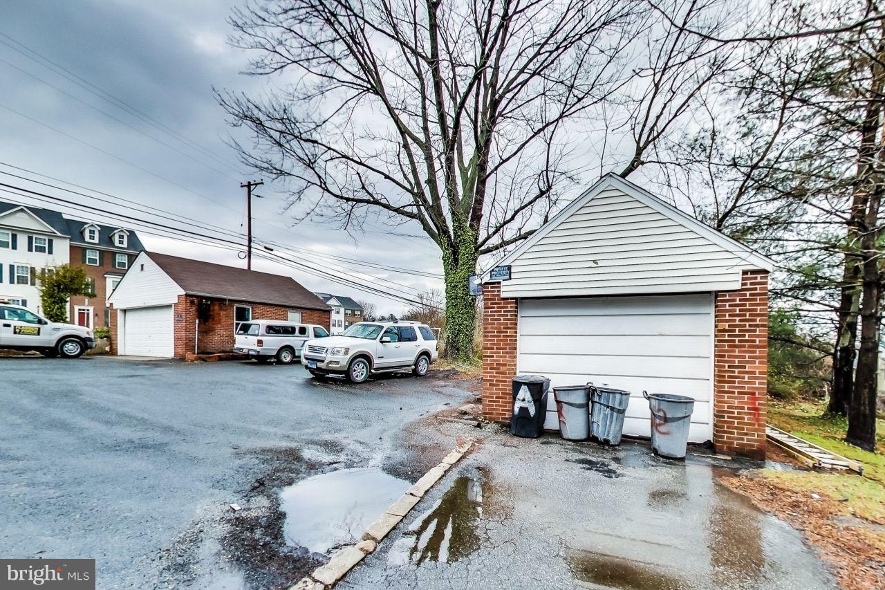 ROSEDALE - Residential Income