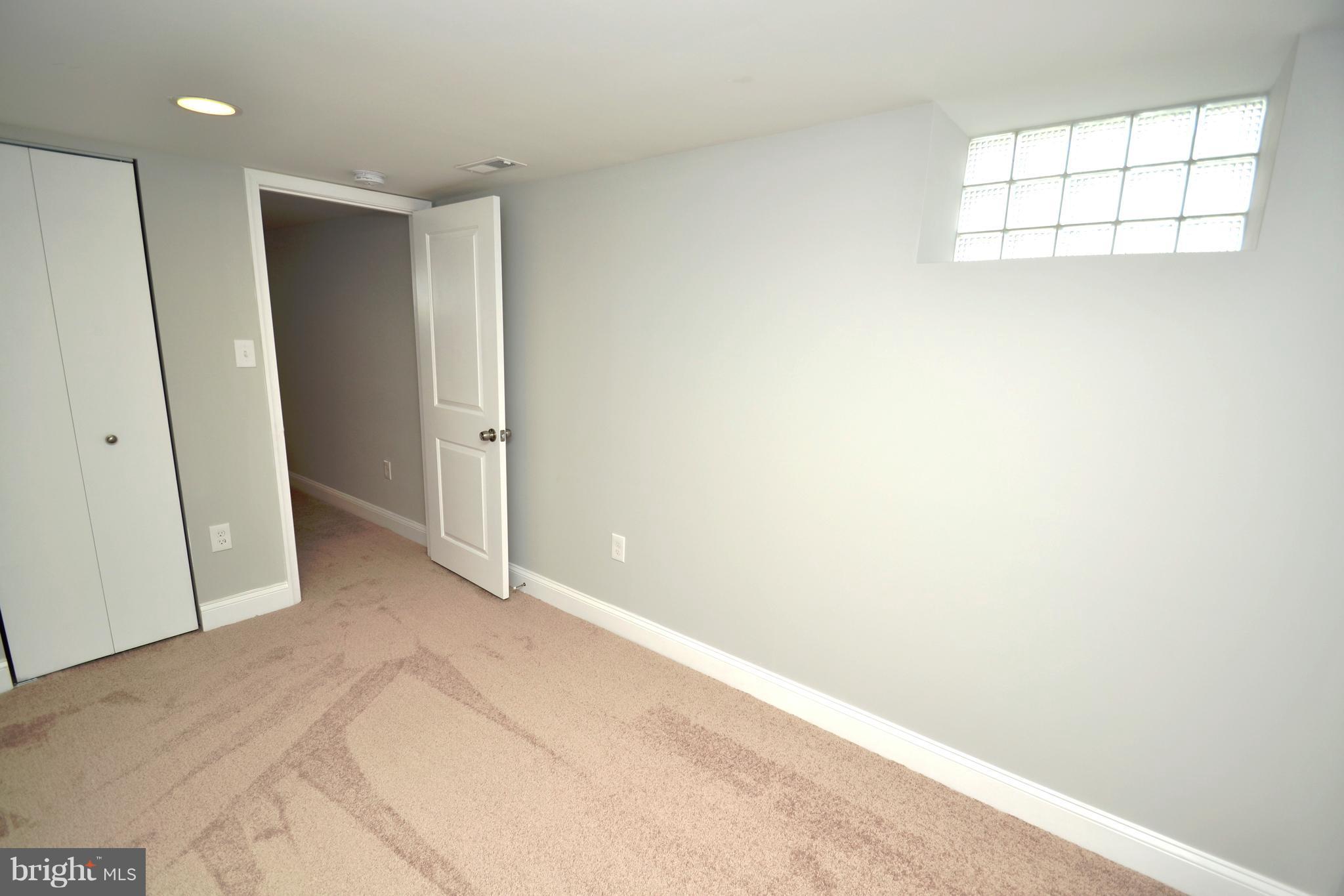 FRANKFORD - Residential