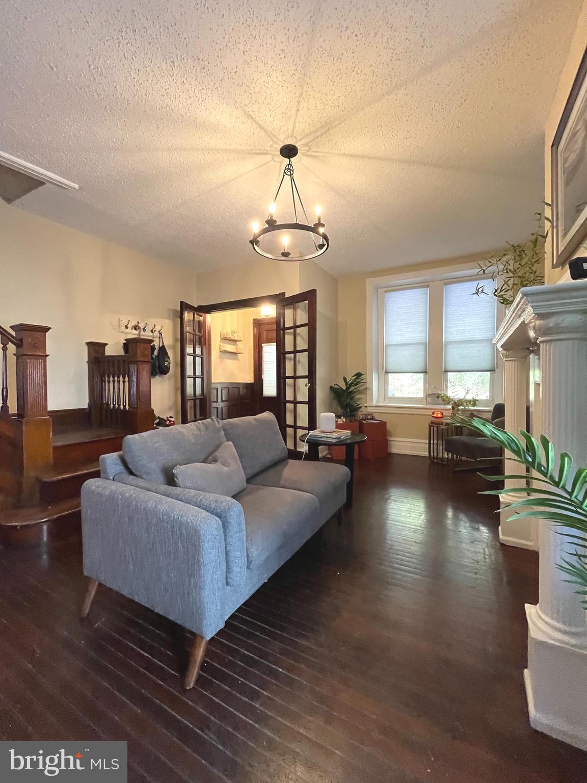 360 E CHURCH LANE