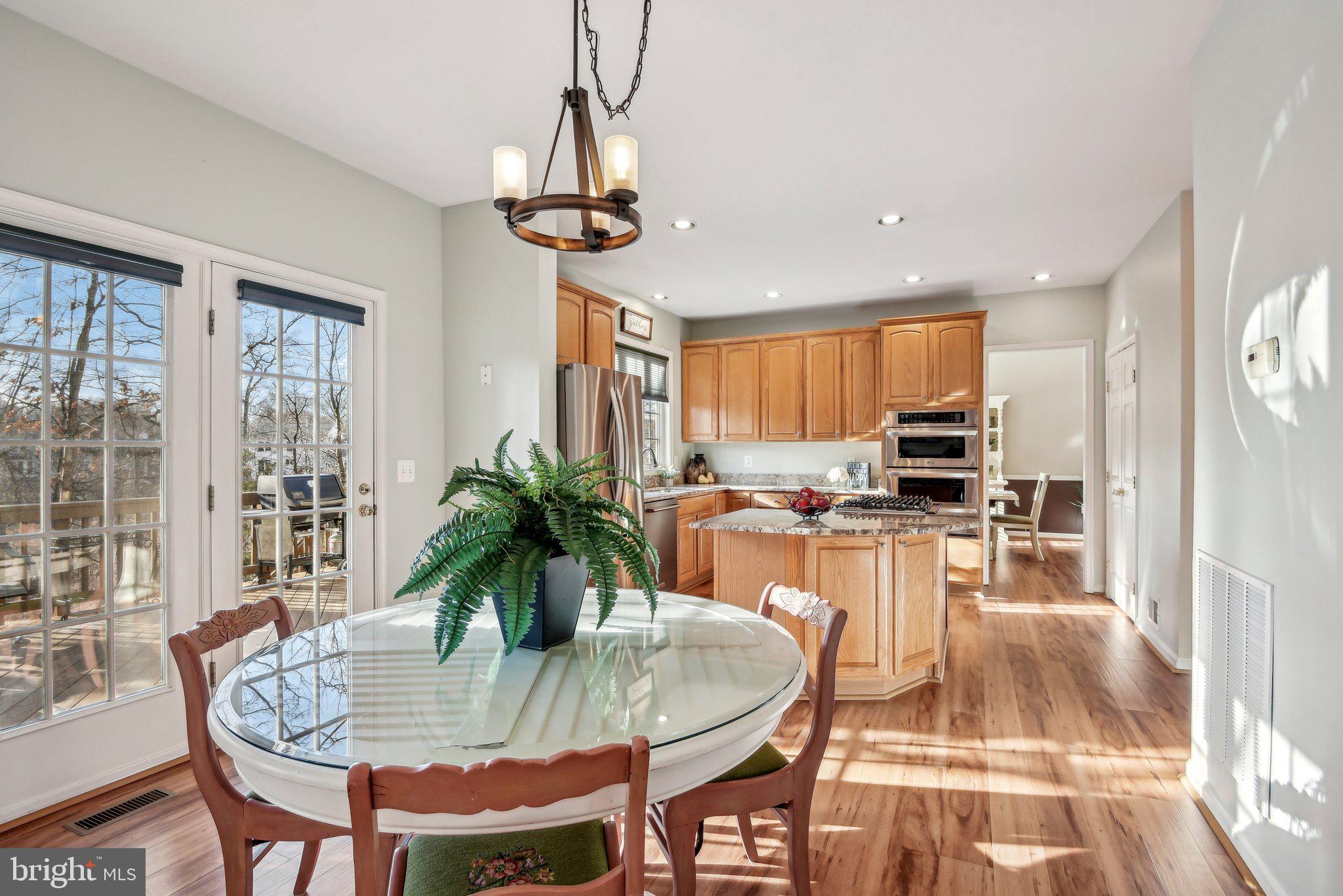 LAURIANNE WOODS - Residential