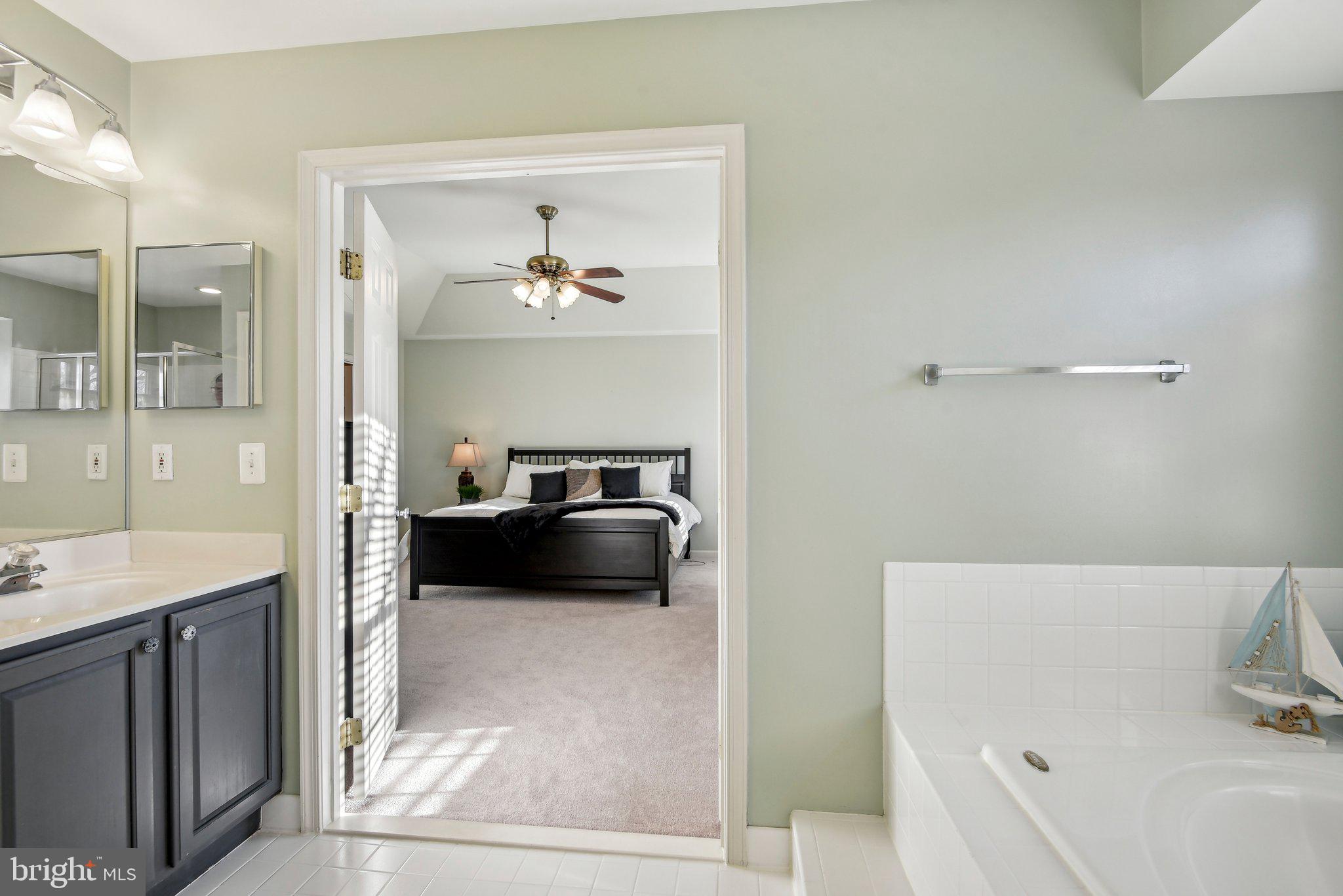 LAURIANNE WOODS - Residential