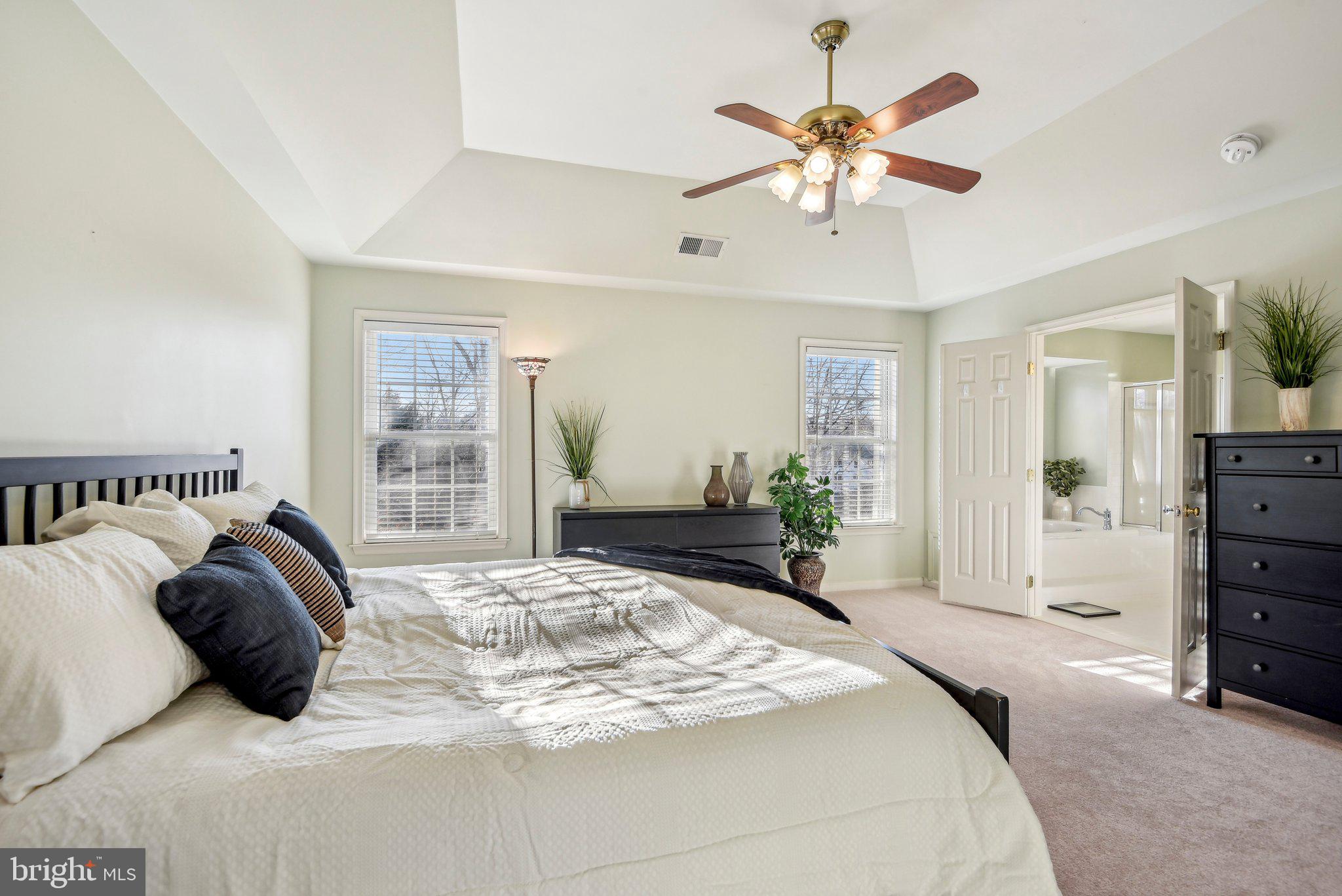 LAURIANNE WOODS - Residential