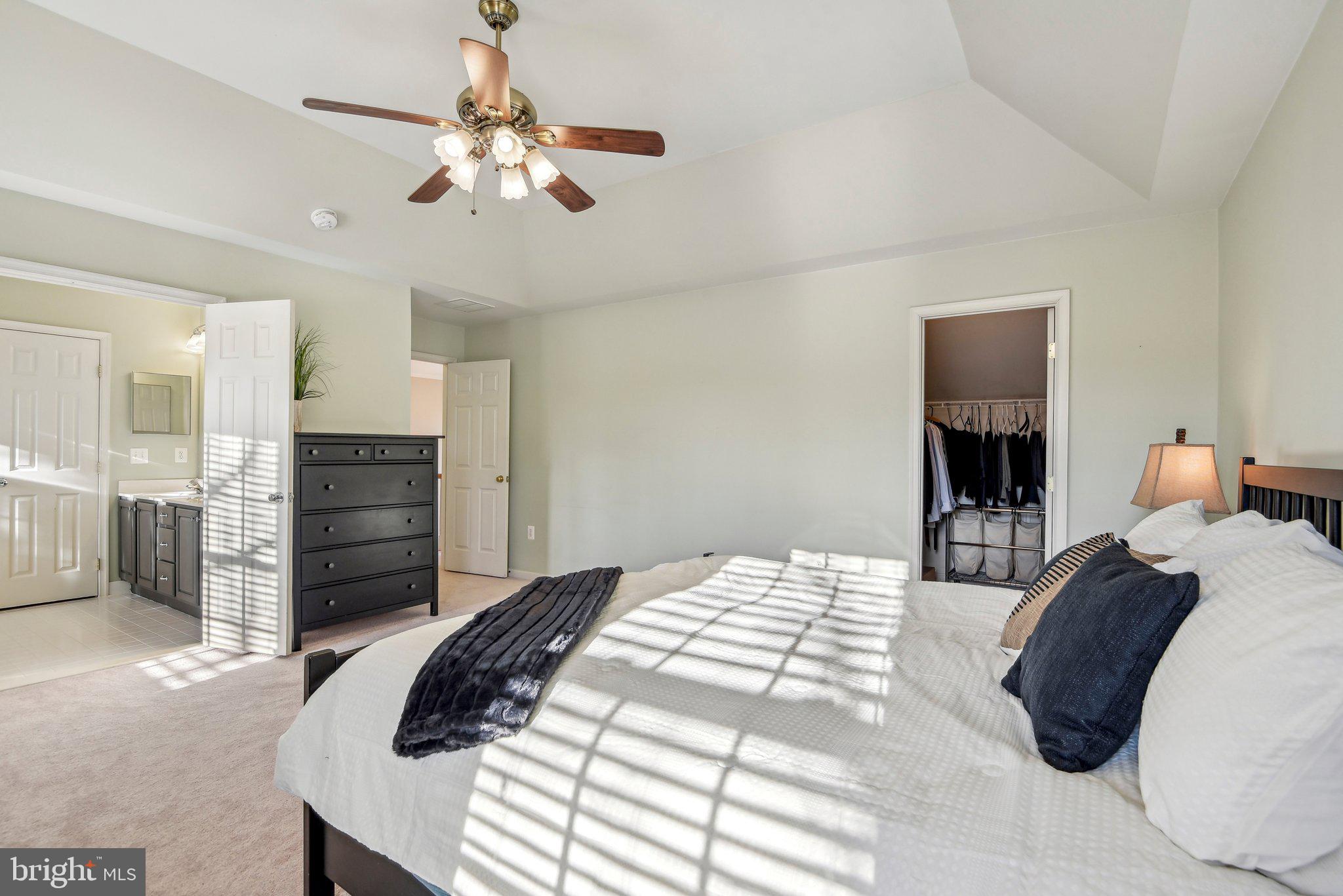 LAURIANNE WOODS - Residential