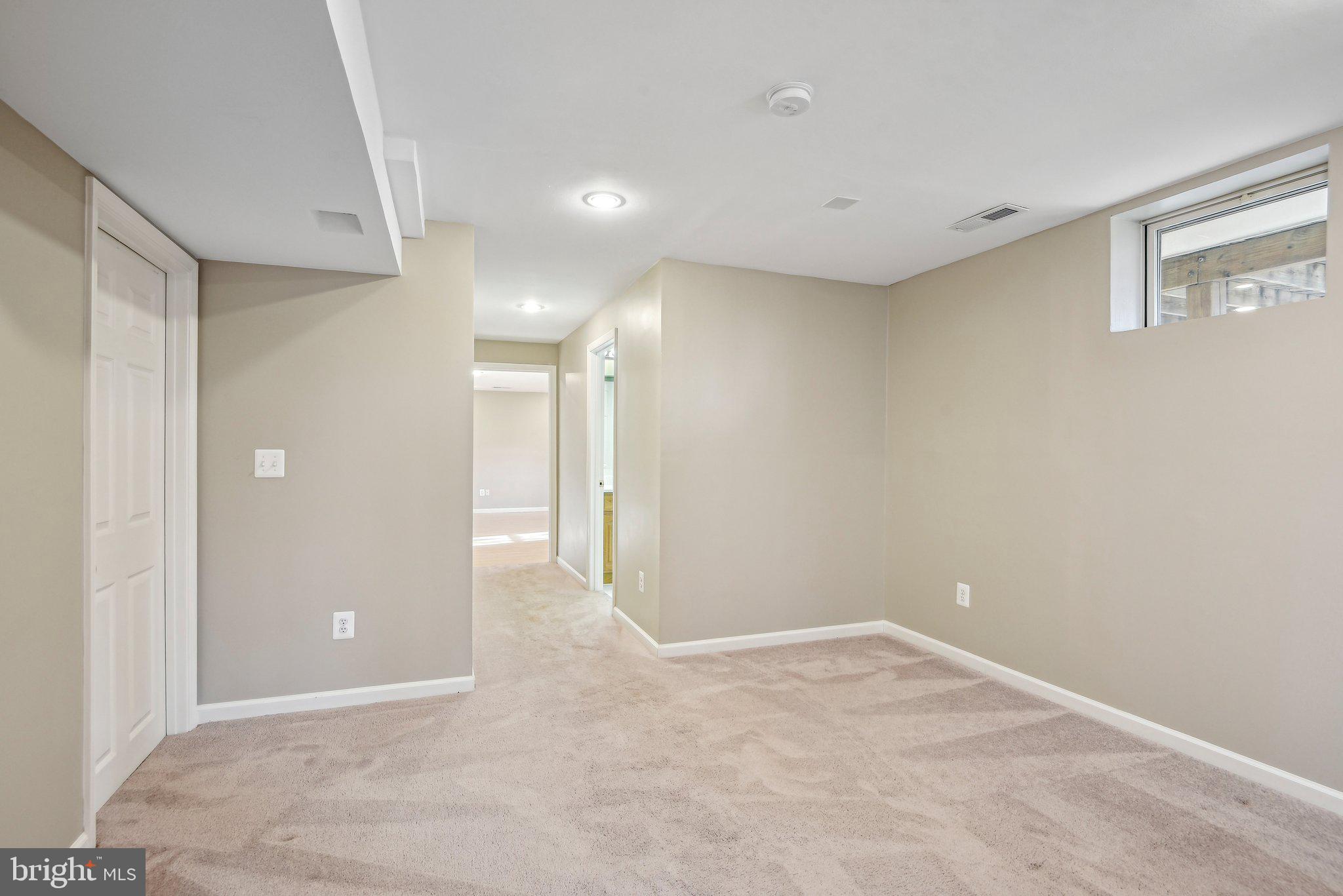 LAURIANNE WOODS - Residential