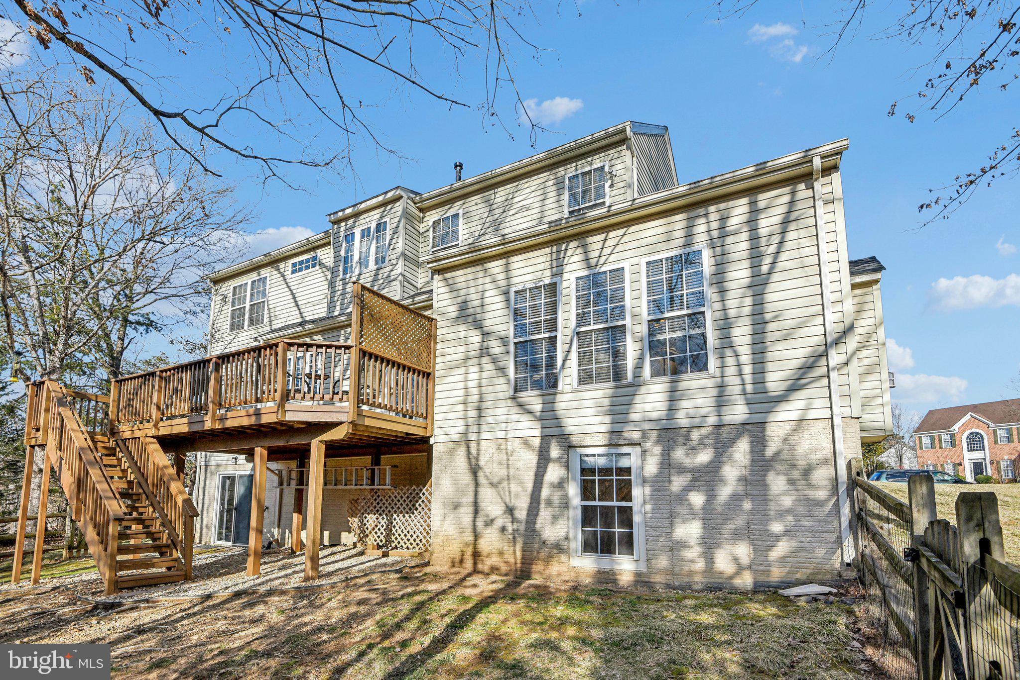 LAURIANNE WOODS - Residential