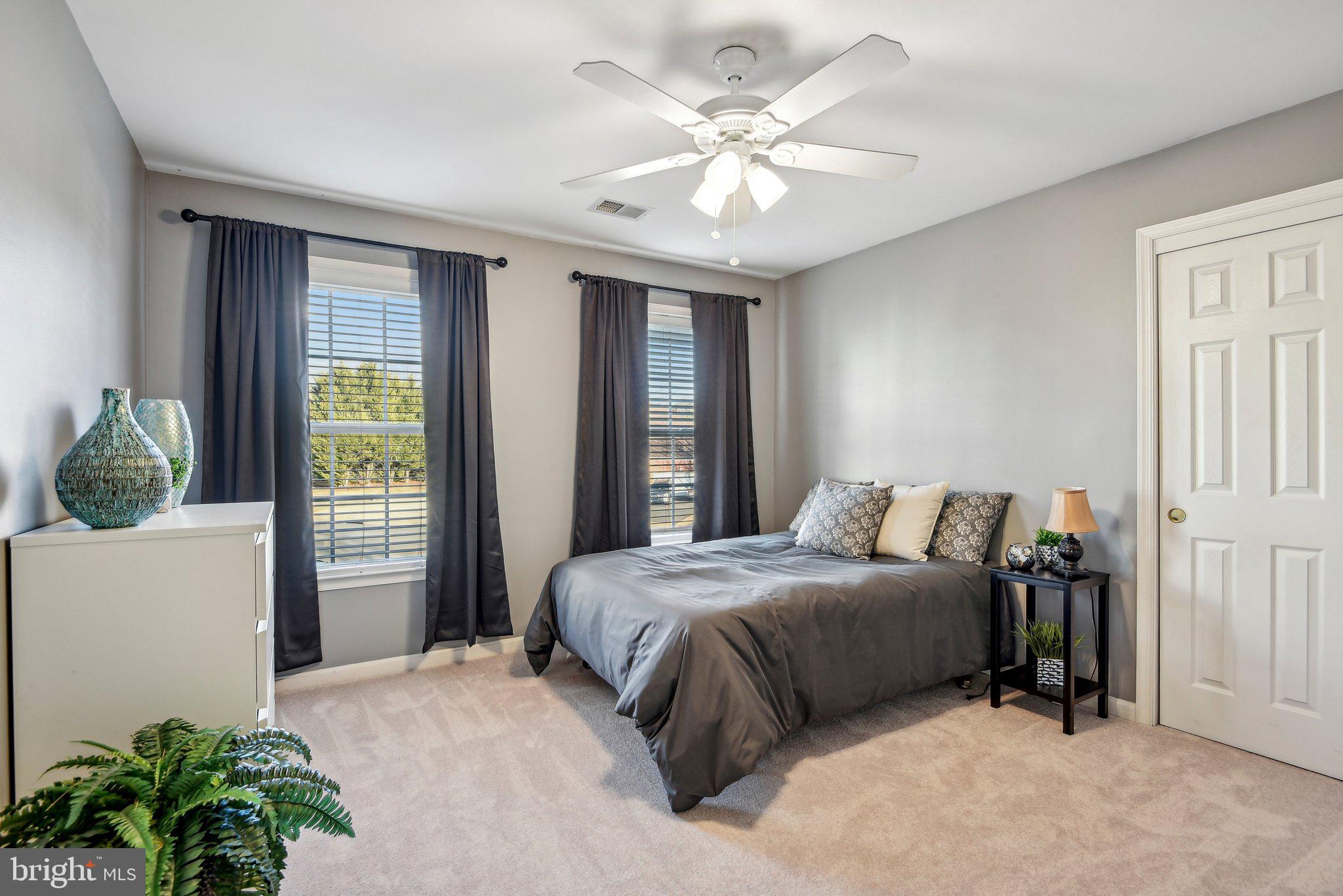 LAURIANNE WOODS - Residential