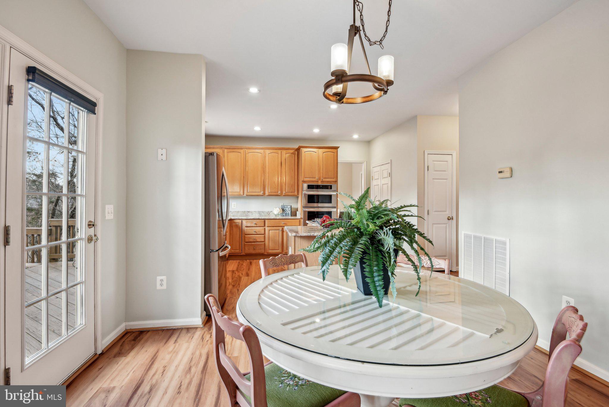 LAURIANNE WOODS - Residential