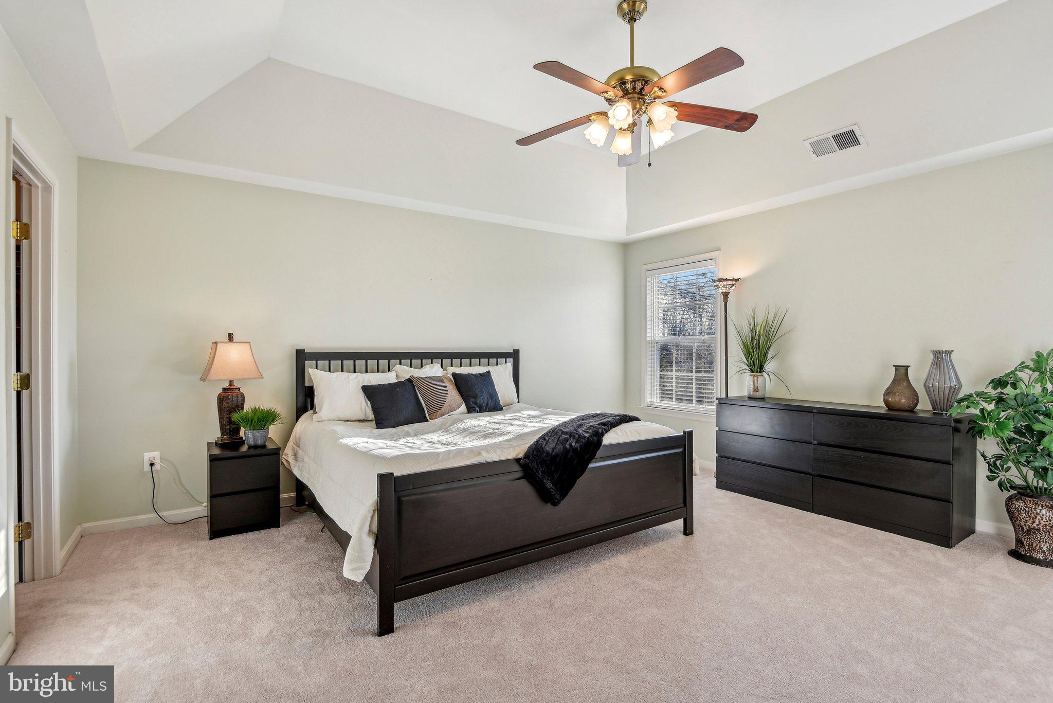 LAURIANNE WOODS - Residential