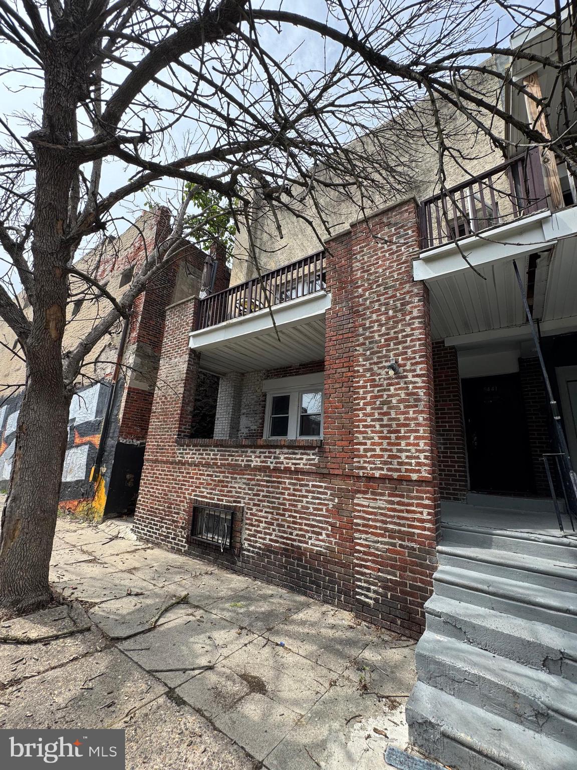 Large 2 bedroom apartment on First Floor, Living room, Dining room and kitchen. Priced Low won't last