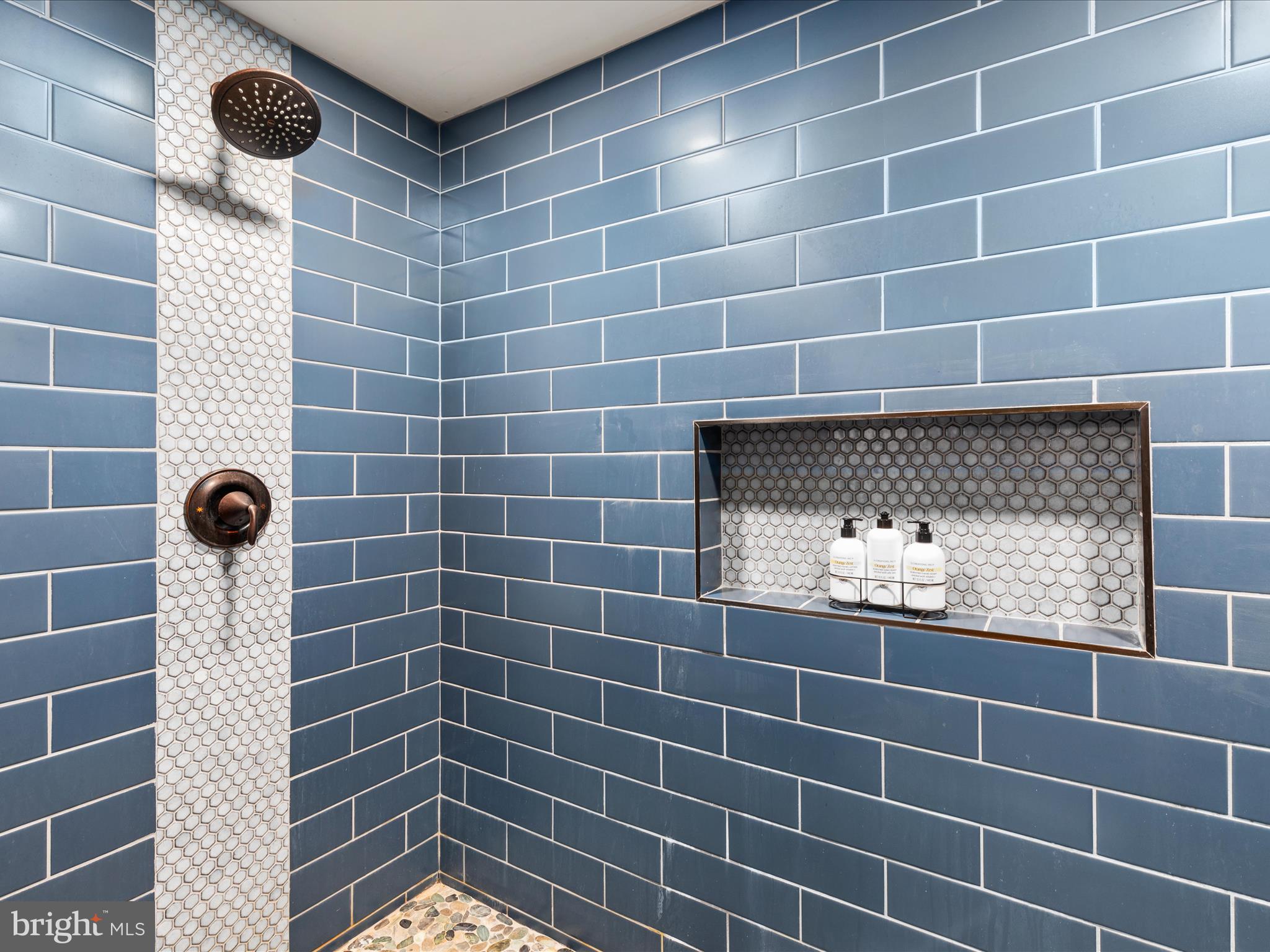 SOUTH BROOK - Residential