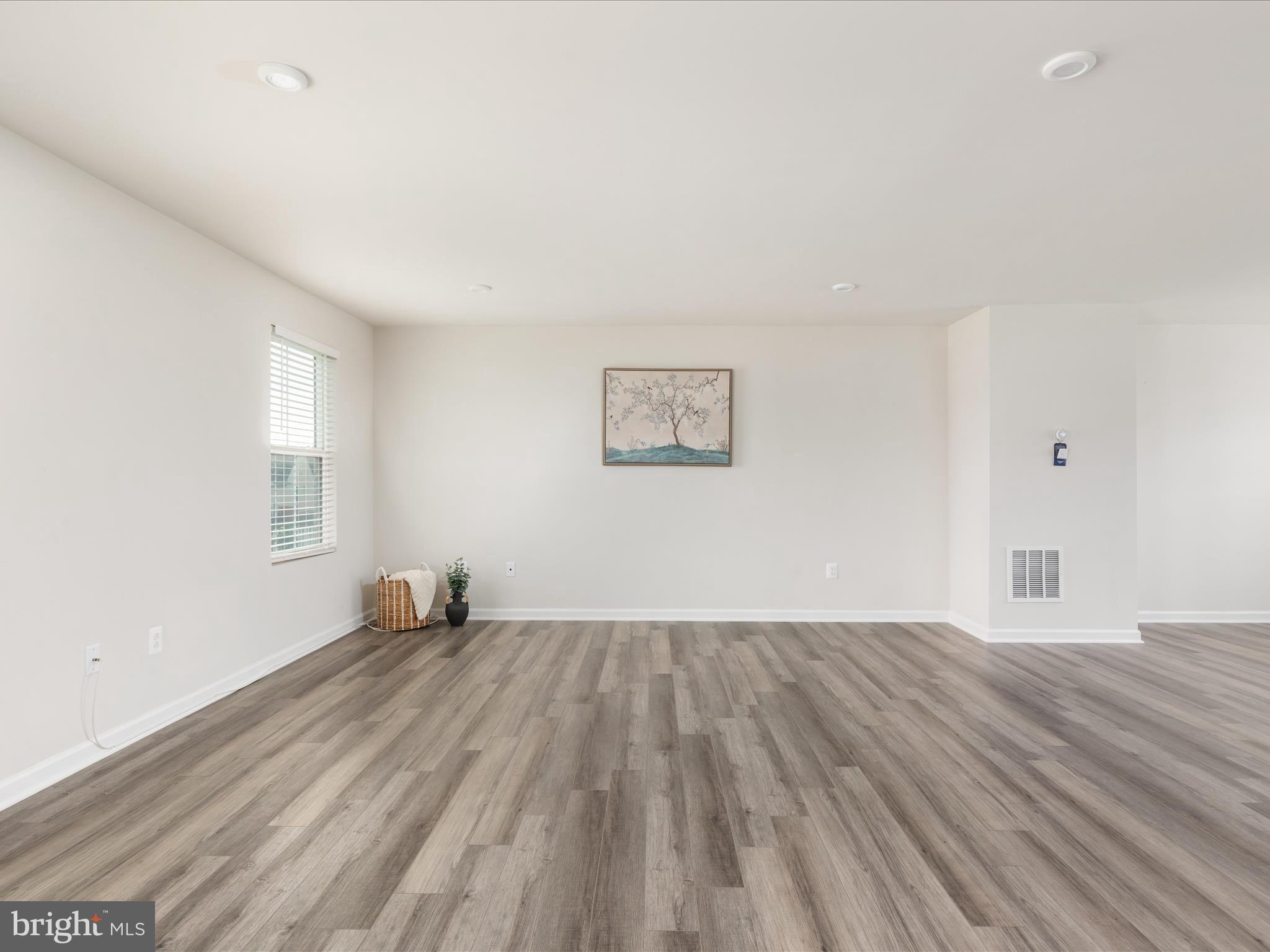 SOUTH BROOK - Residential