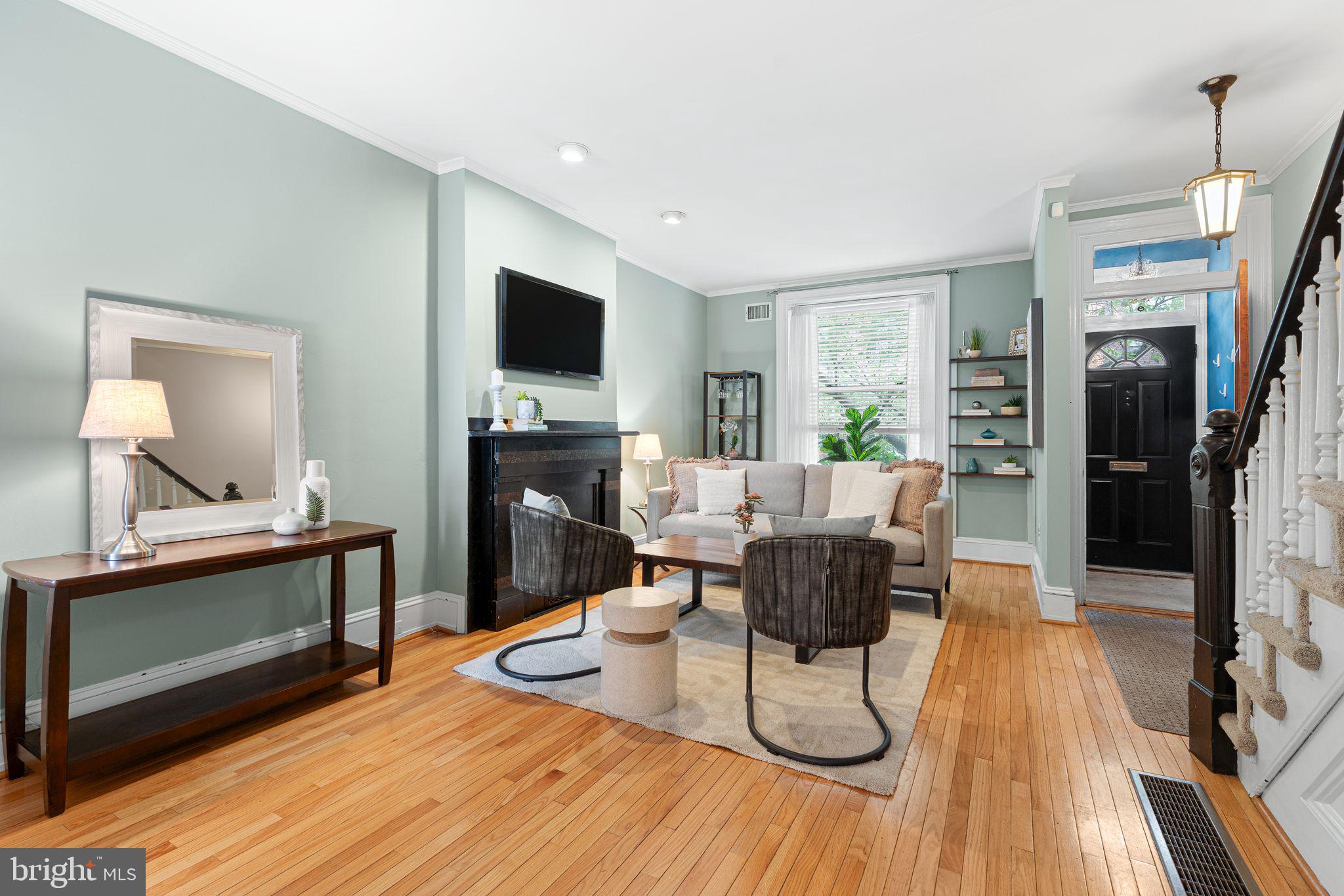 FAIRMOUNT - Residential