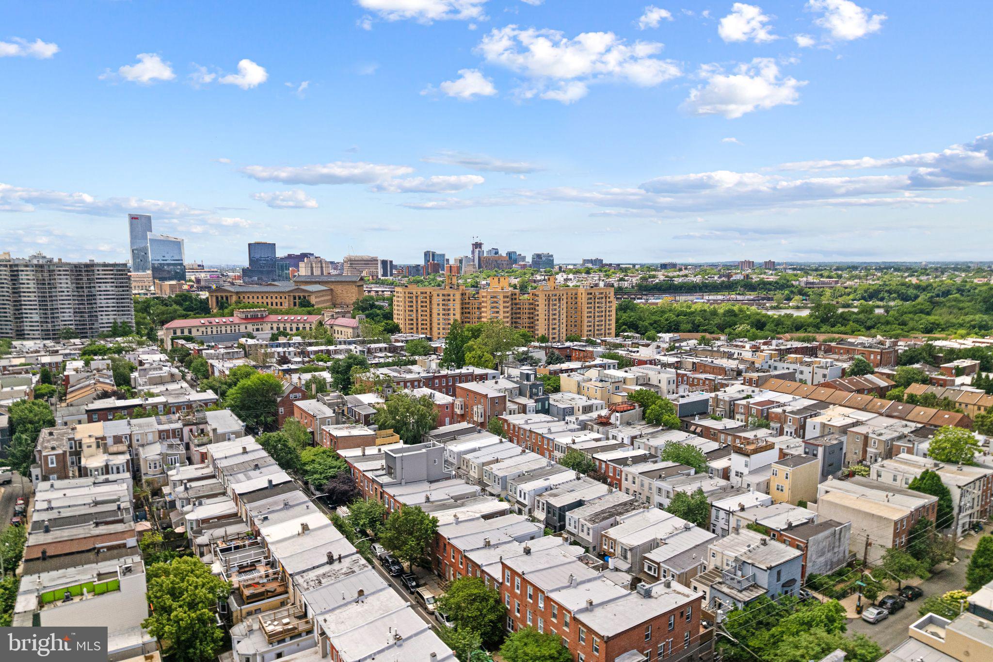 FAIRMOUNT - Residential