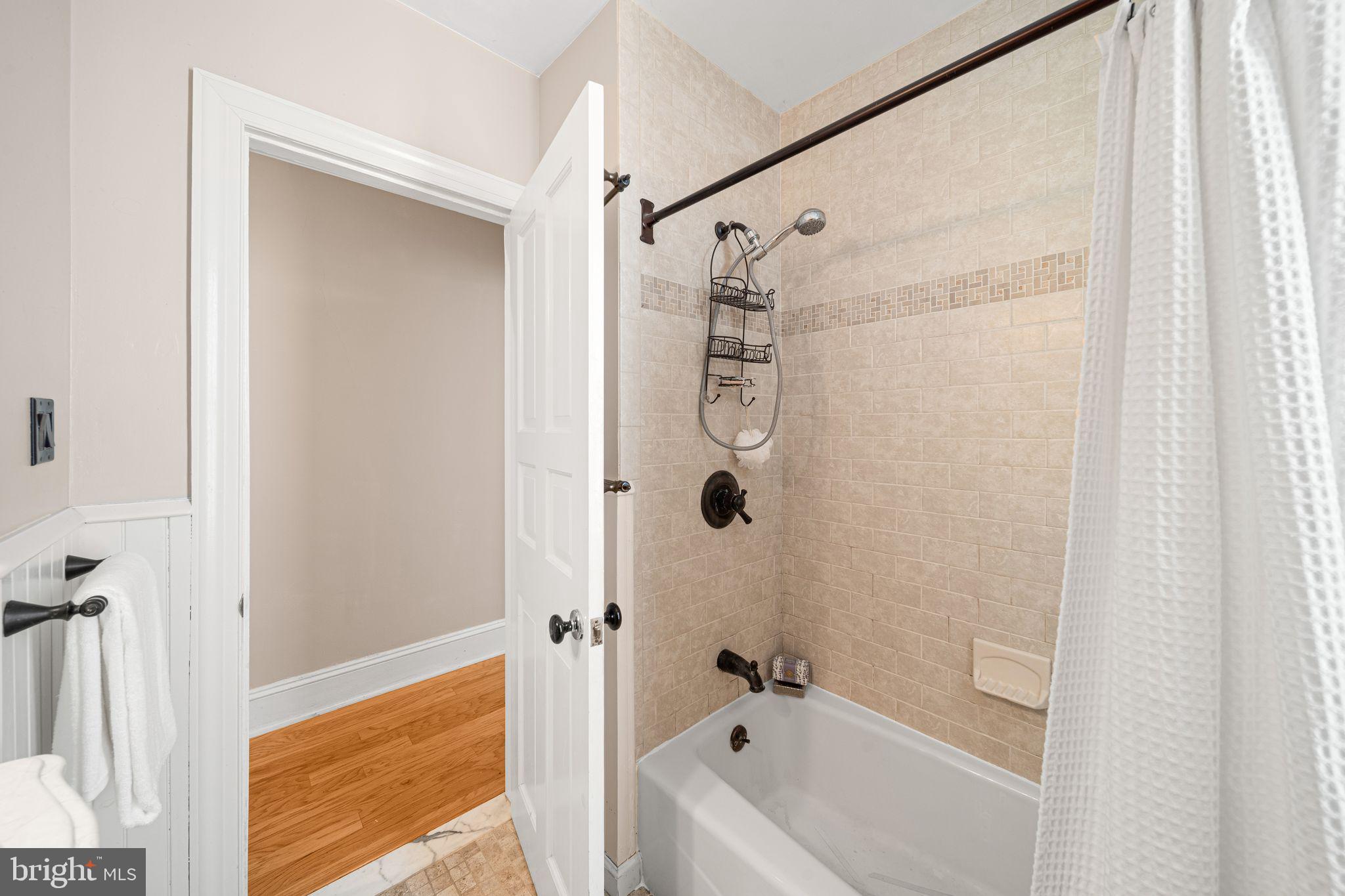 FAIRMOUNT - Residential