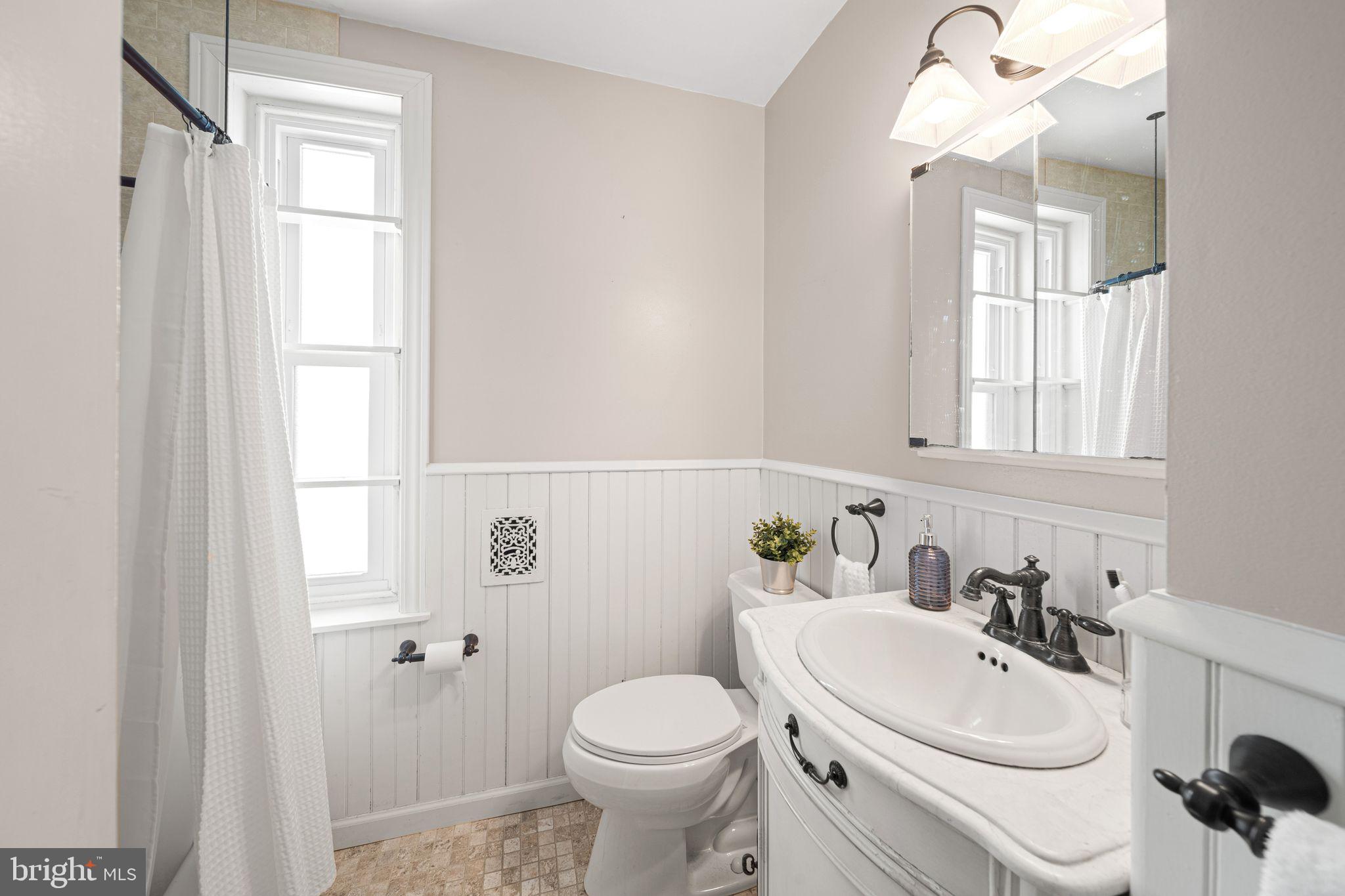 FAIRMOUNT - Residential