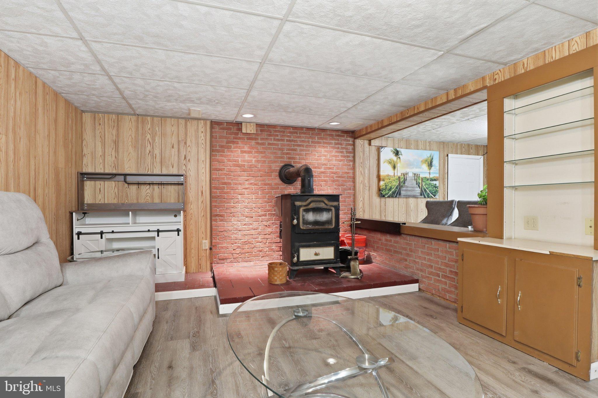 CHAMBERS HILL - Residential