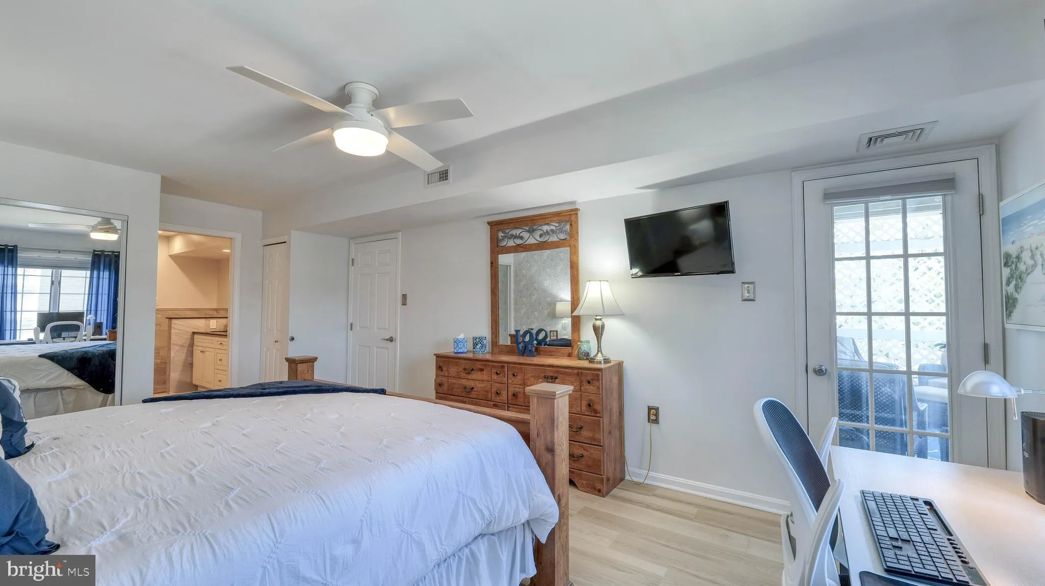 Brigantine, New Jersey 08203, United States, 2 Bedrooms Bedrooms, ,2 BathroomsBathrooms,Residential,Active,112812