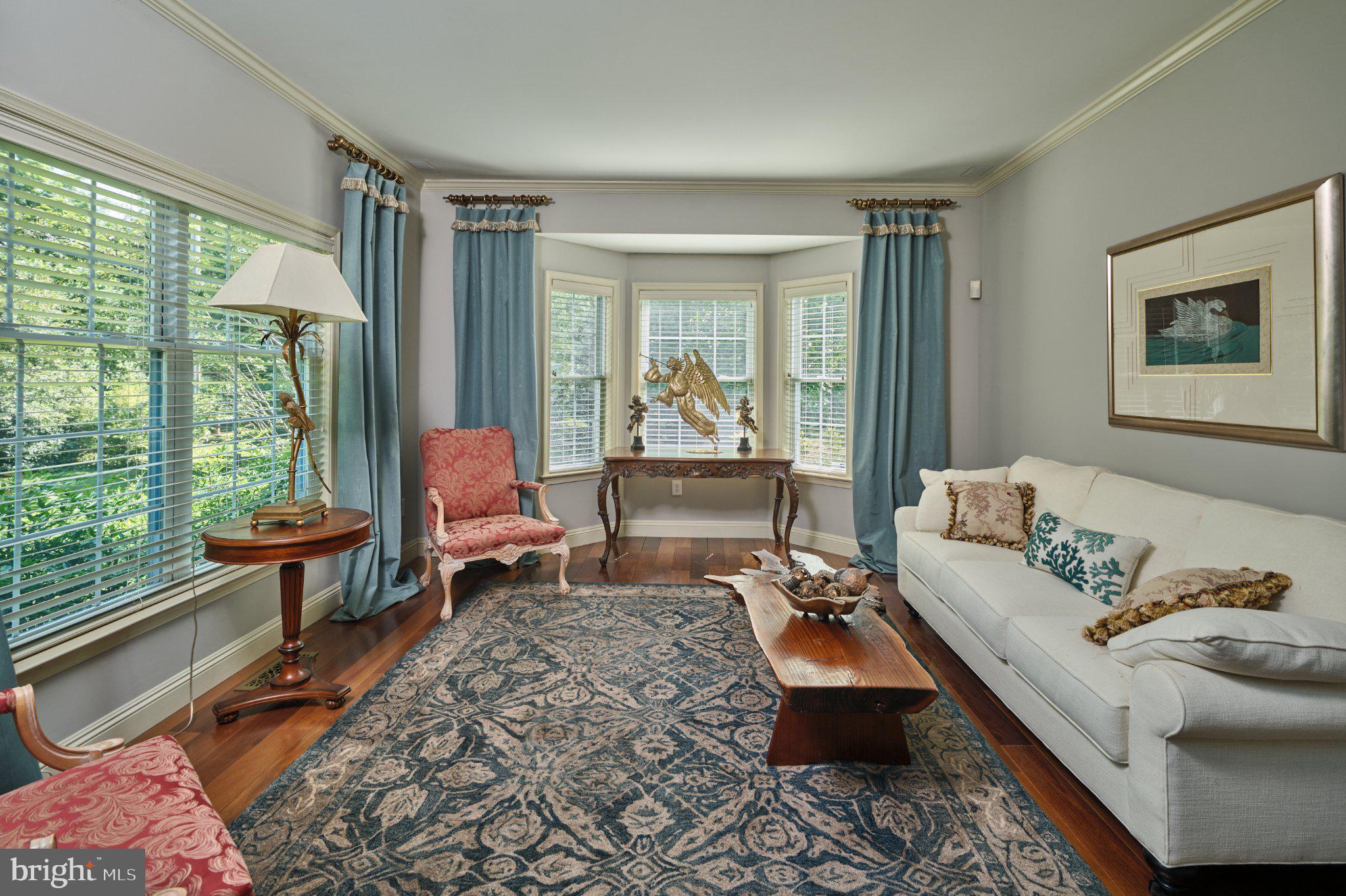 102 PARKSIDE DRIVE