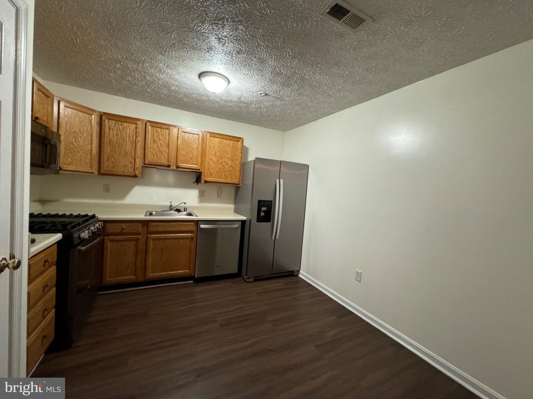 ASBURY WOODS - Residential Lease