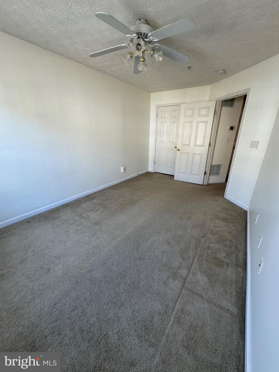 ASBURY WOODS - Residential Lease