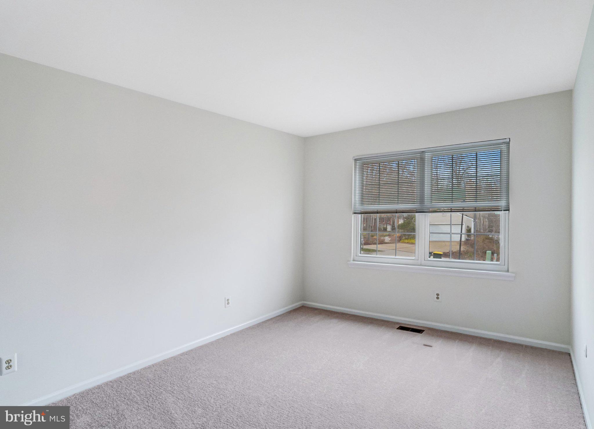 LAKEWOOD HILLS - Residential