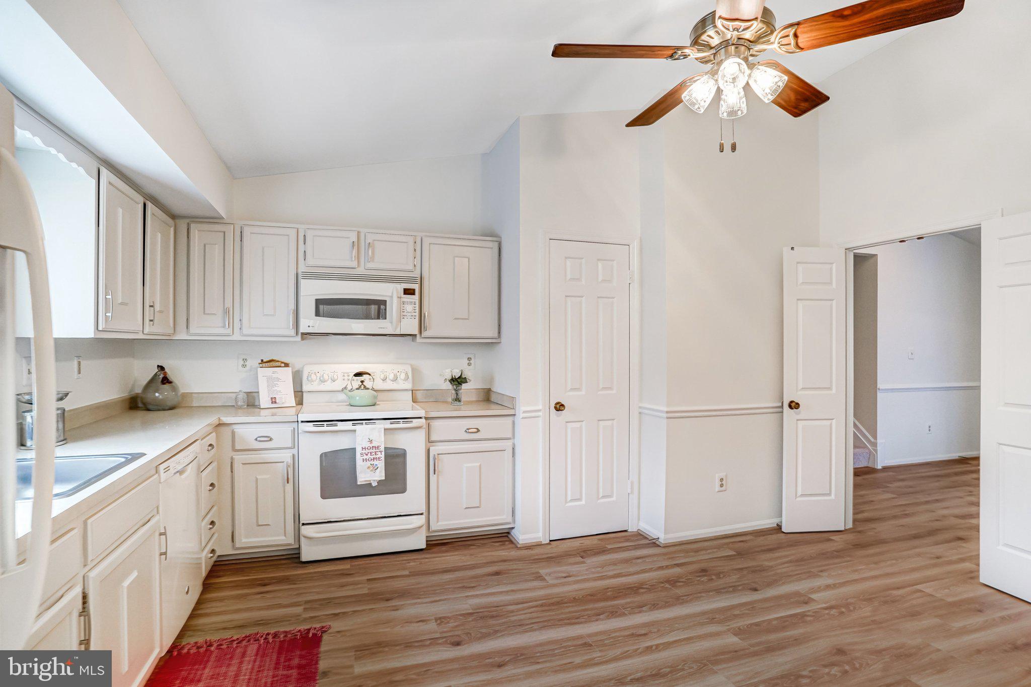 LAKEWOOD HILLS - Residential