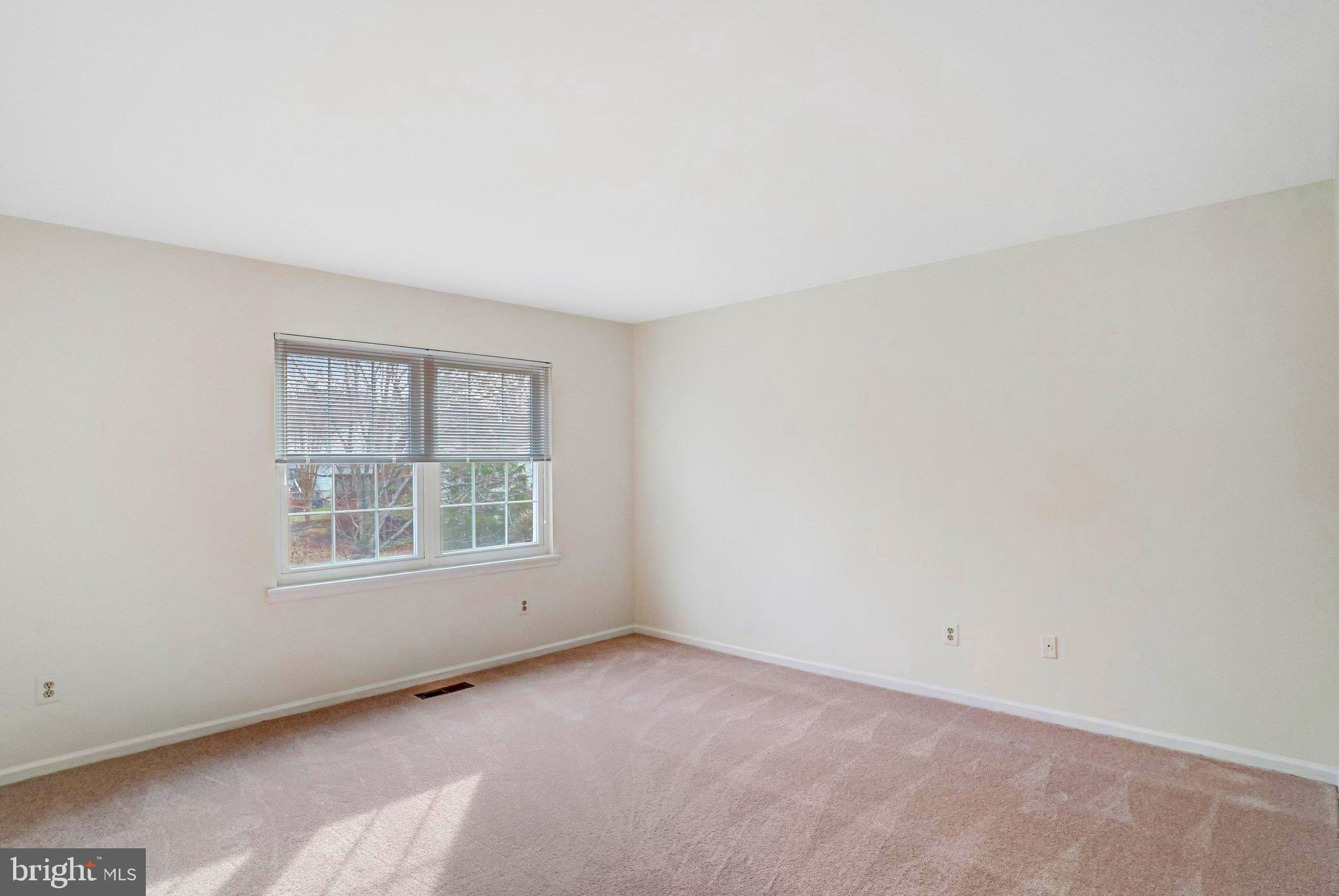 LAKEWOOD HILLS - Residential