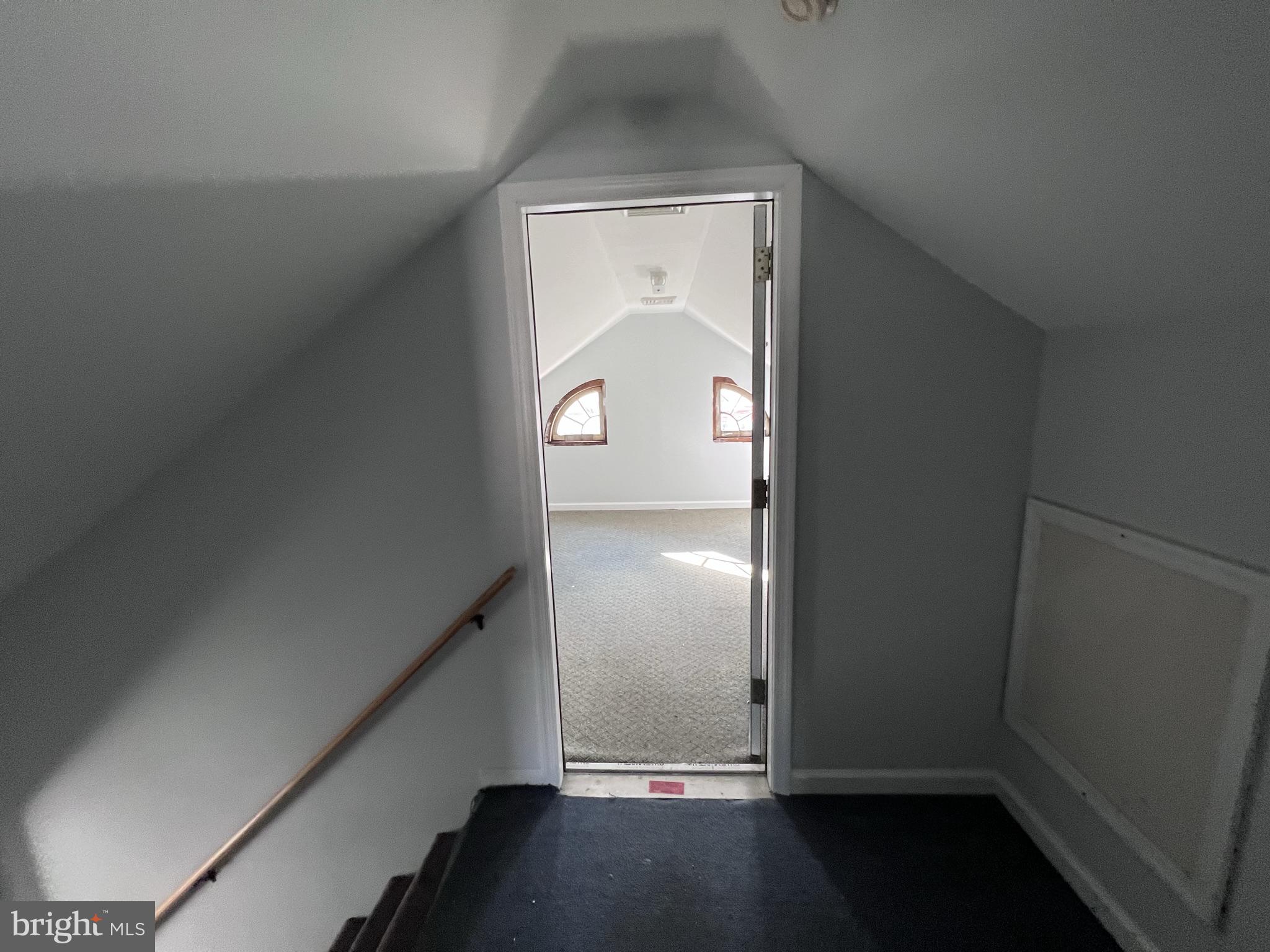 ERDENHEIM - Residential Lease