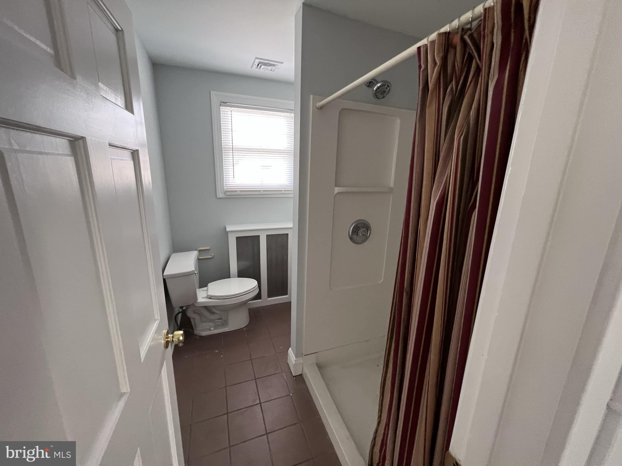 ERDENHEIM - Residential Lease