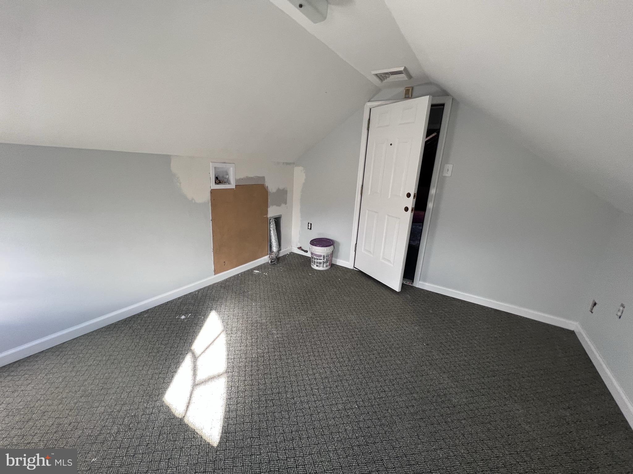 ERDENHEIM - Residential Lease