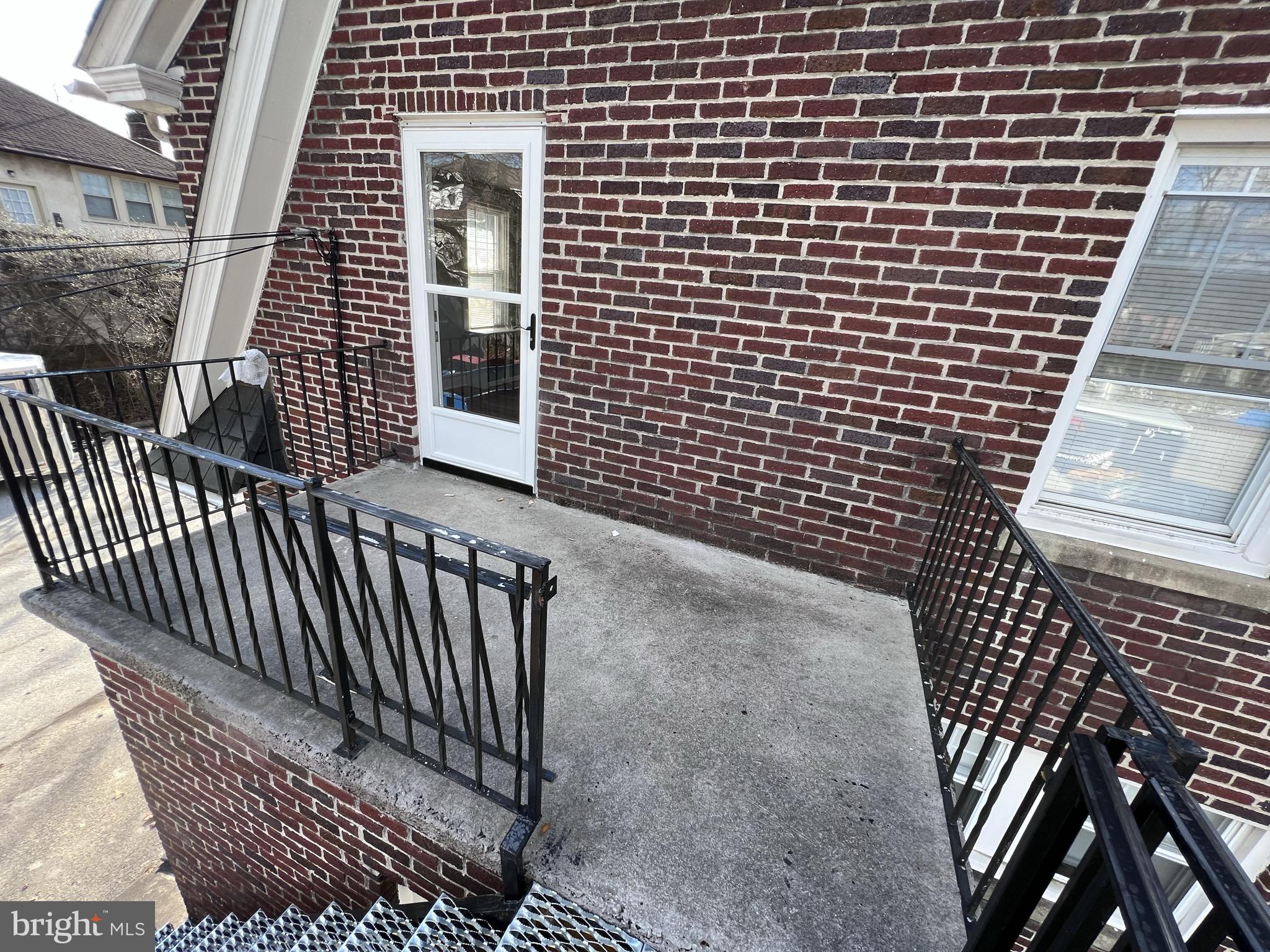 ERDENHEIM - Residential Lease