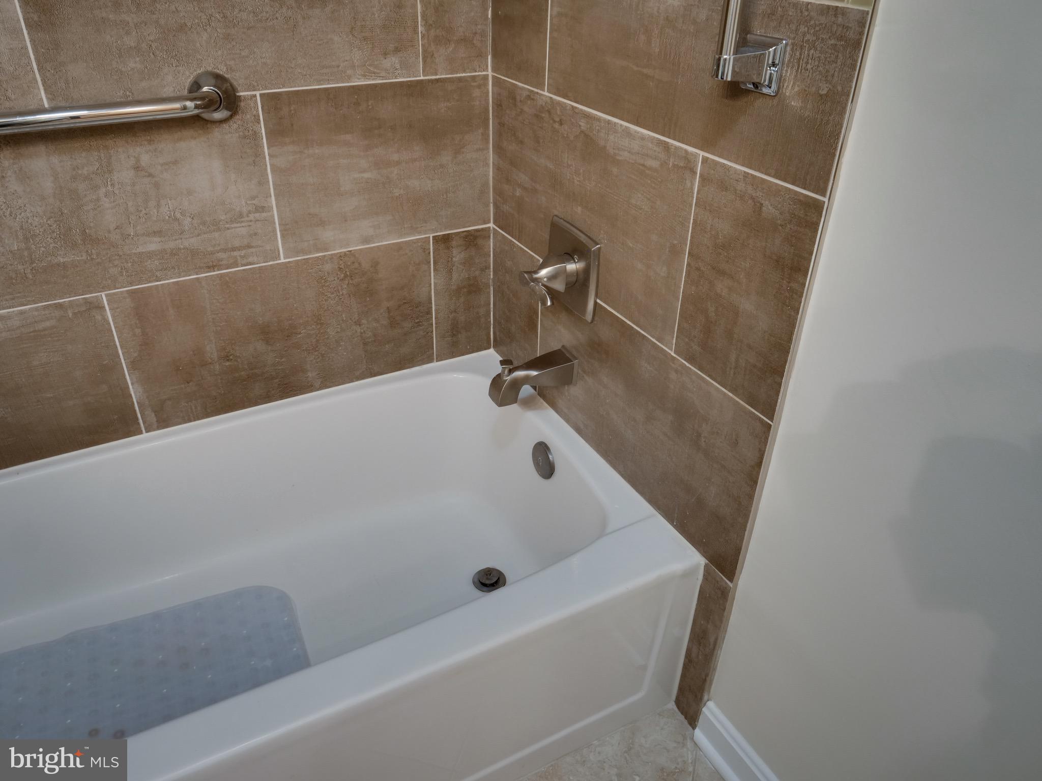 PONDS AT CLIFTON - Residential