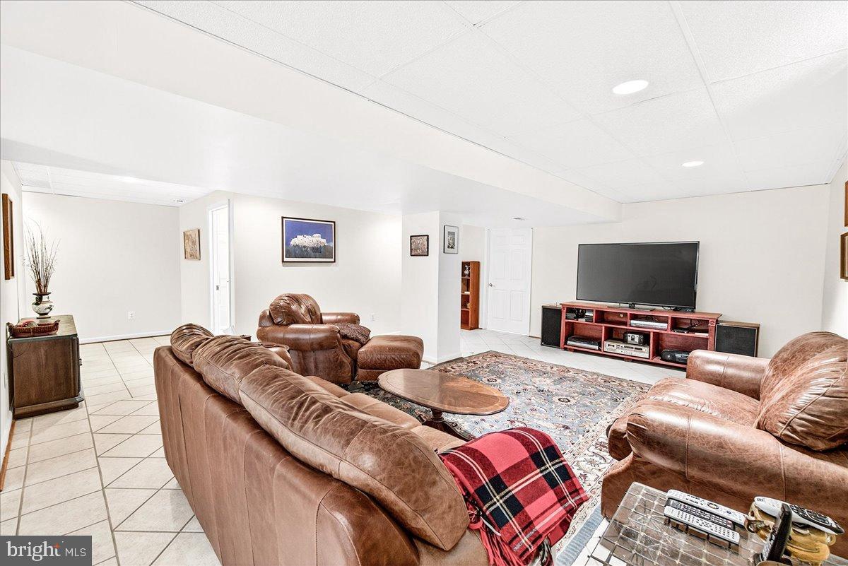 FLAG MARSH HEIGHTS - Residential