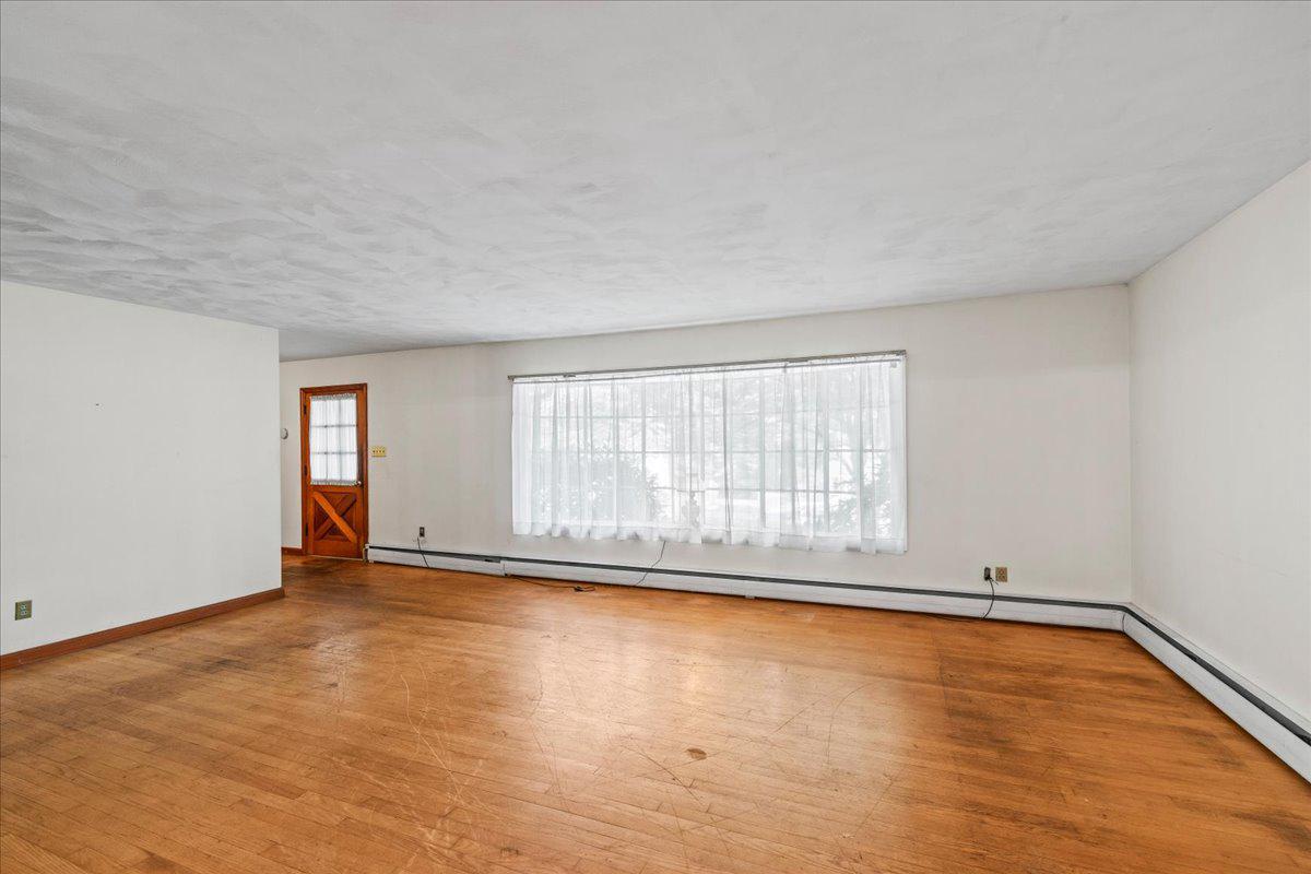 1117 WHITEHALL DRIVE