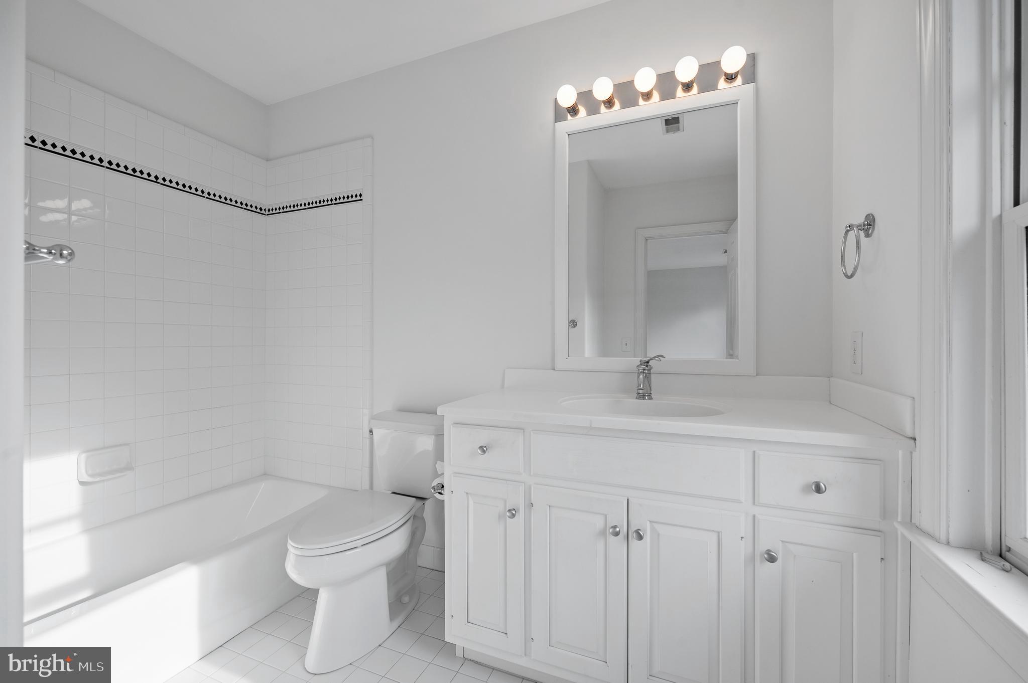 APPLEBROOK - Residential