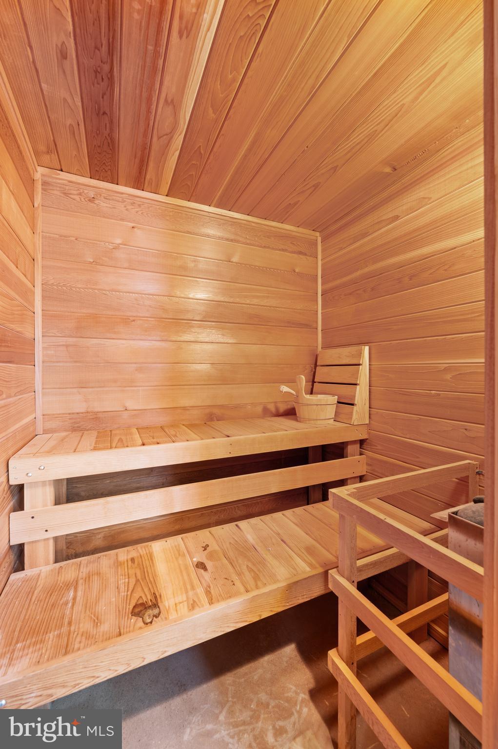 APPLEBROOK - Residential