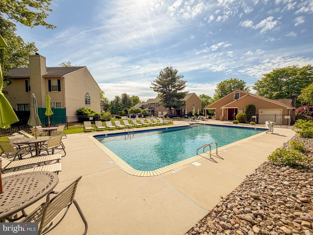 HEACOCK MDWS - Residential