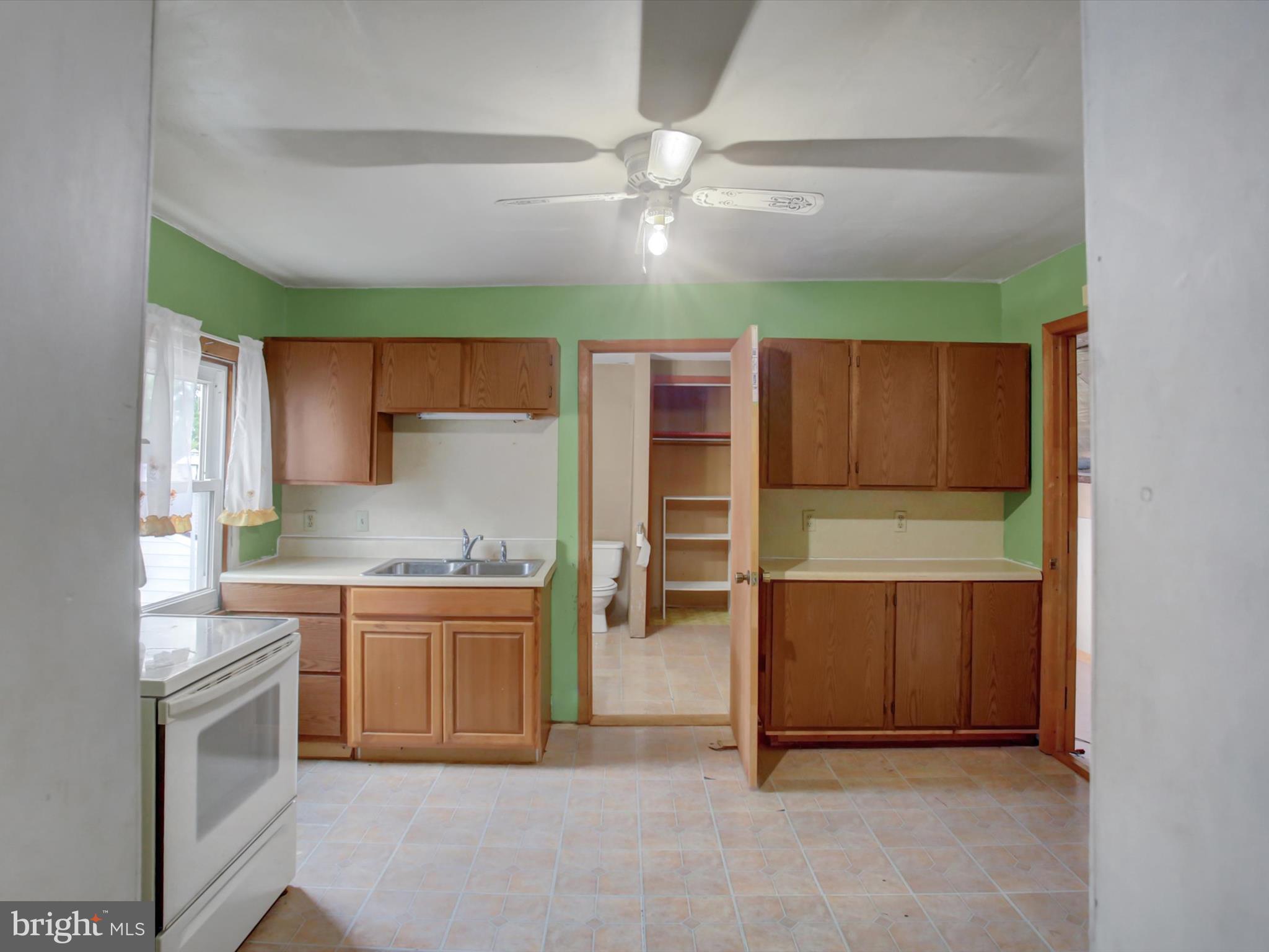 FAYETTEVILLE - Residential