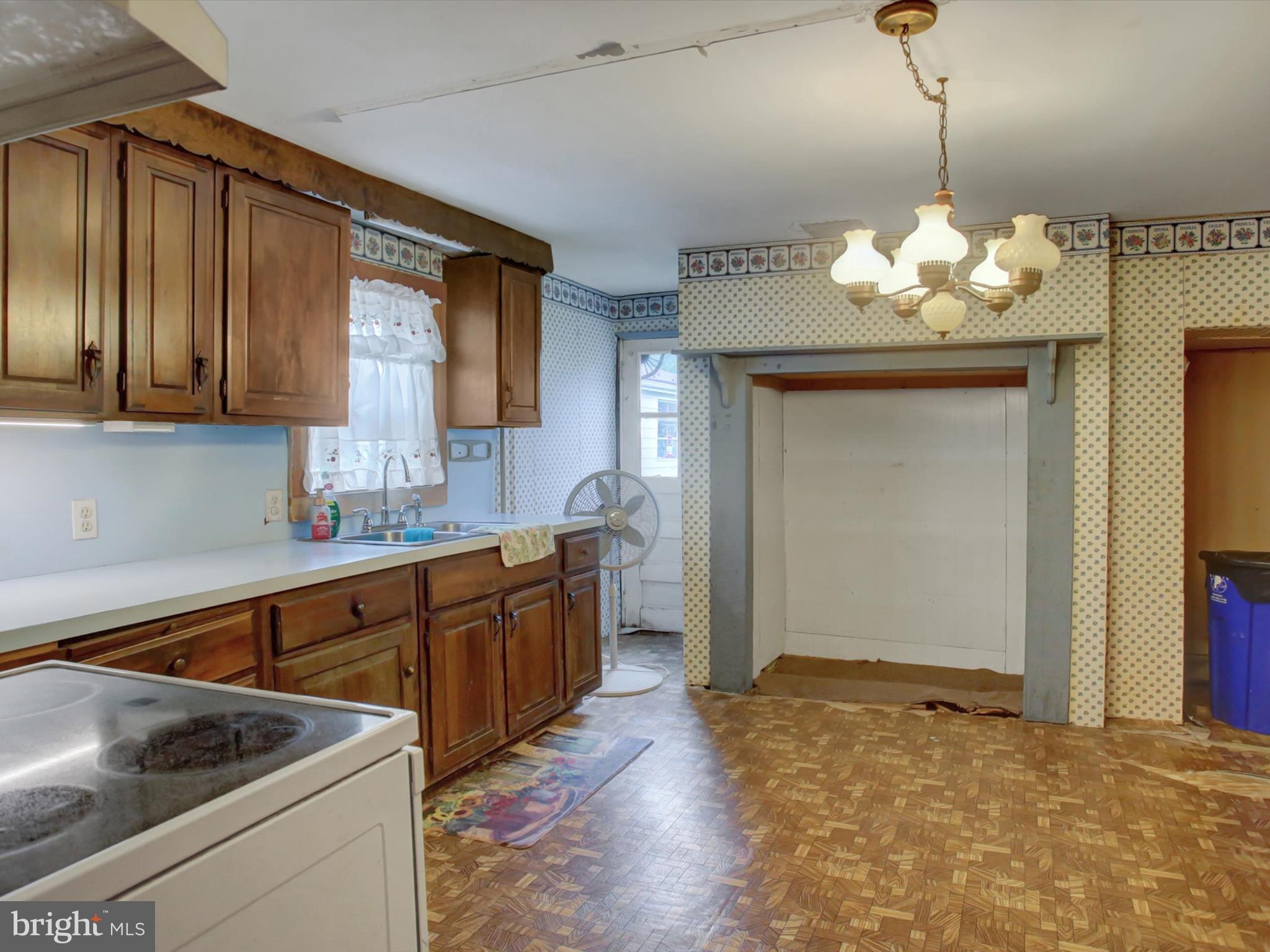 FAYETTEVILLE - Residential