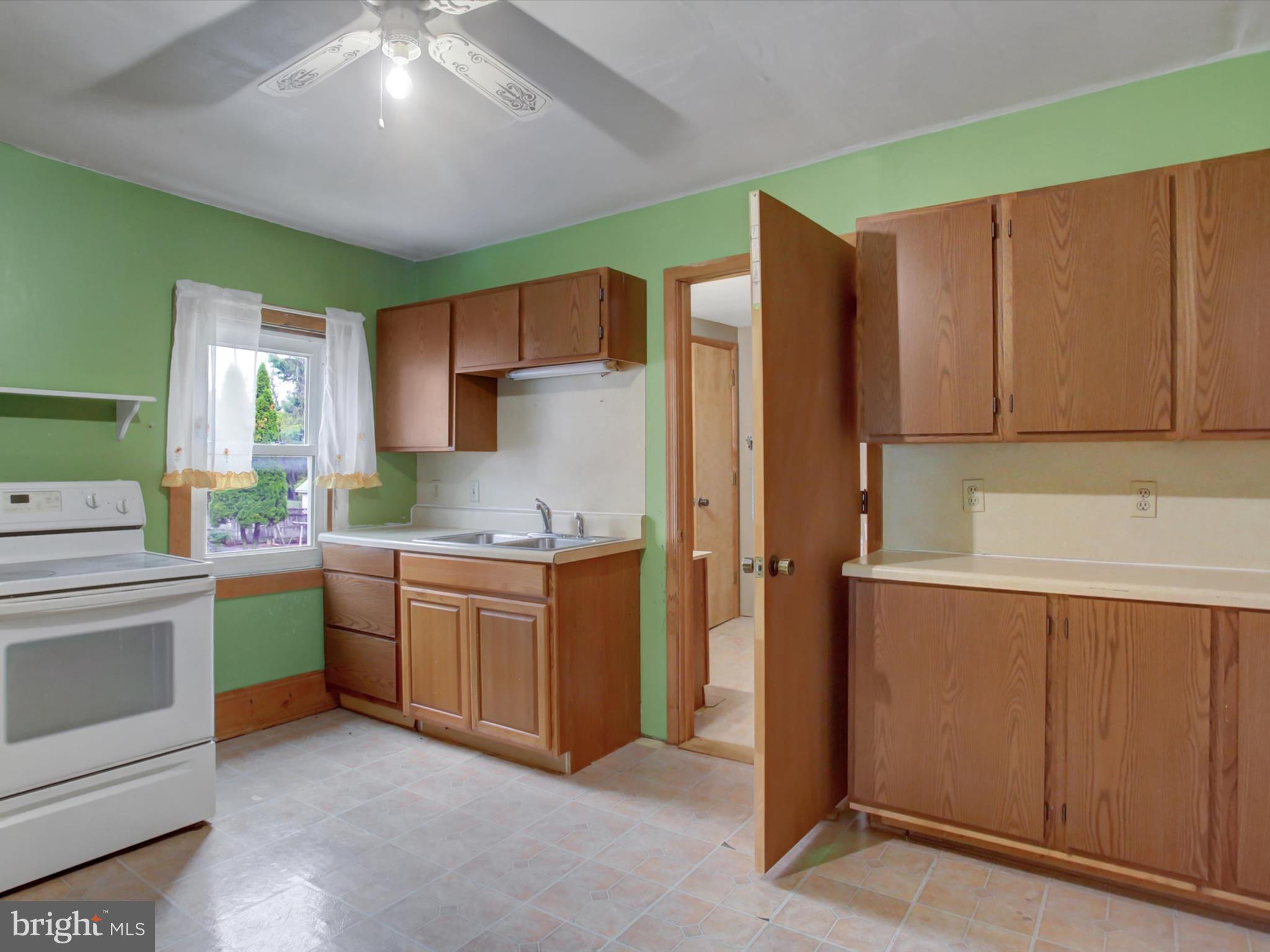 FAYETTEVILLE - Residential