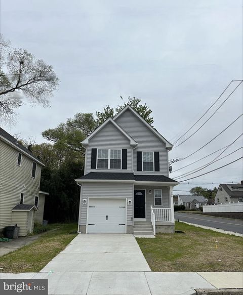 300 SAUNDERS AVENUE BELLMAWR NJ 08031