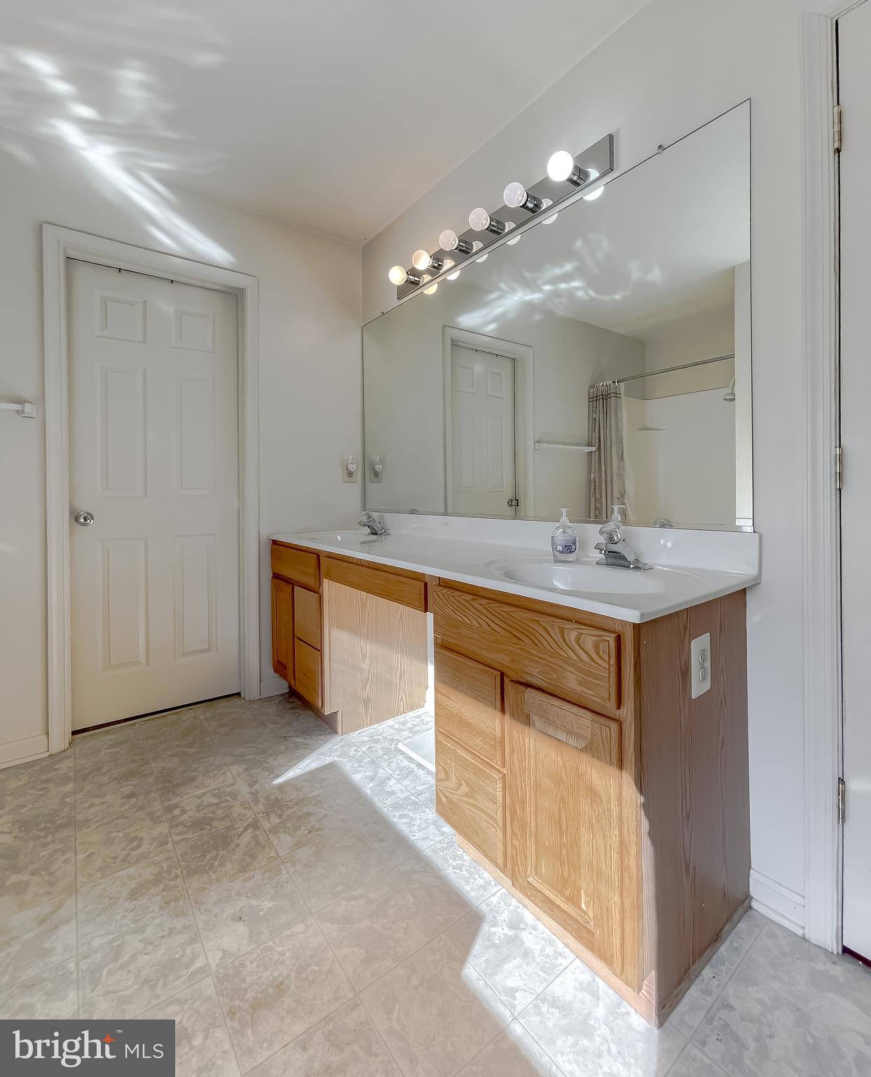 MEADOW LAKE - Residential