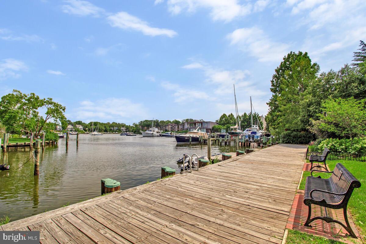 ACTONS LANDING CONDOS - Residential